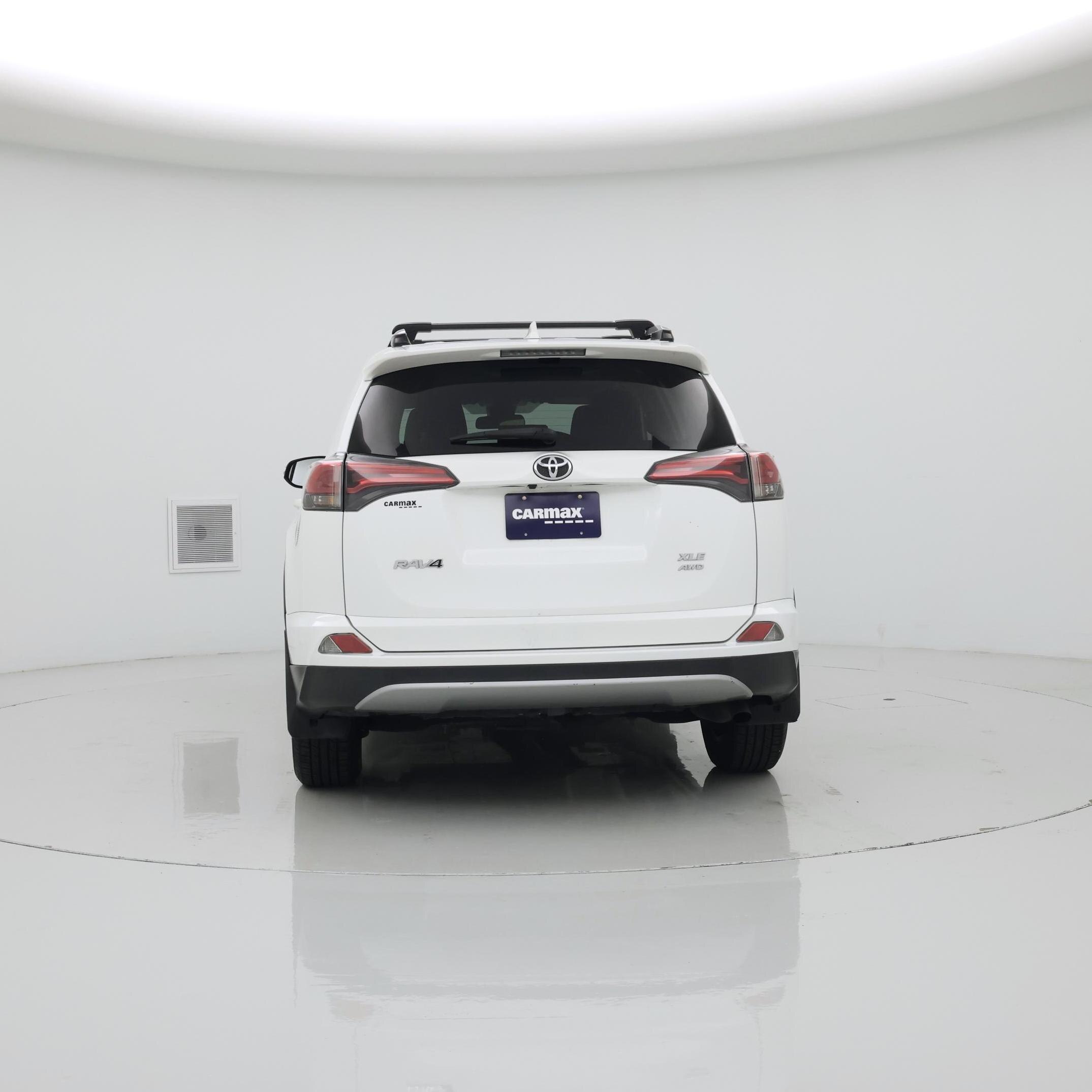 Thumbnail: 2018 Toyota RAV4 - 6