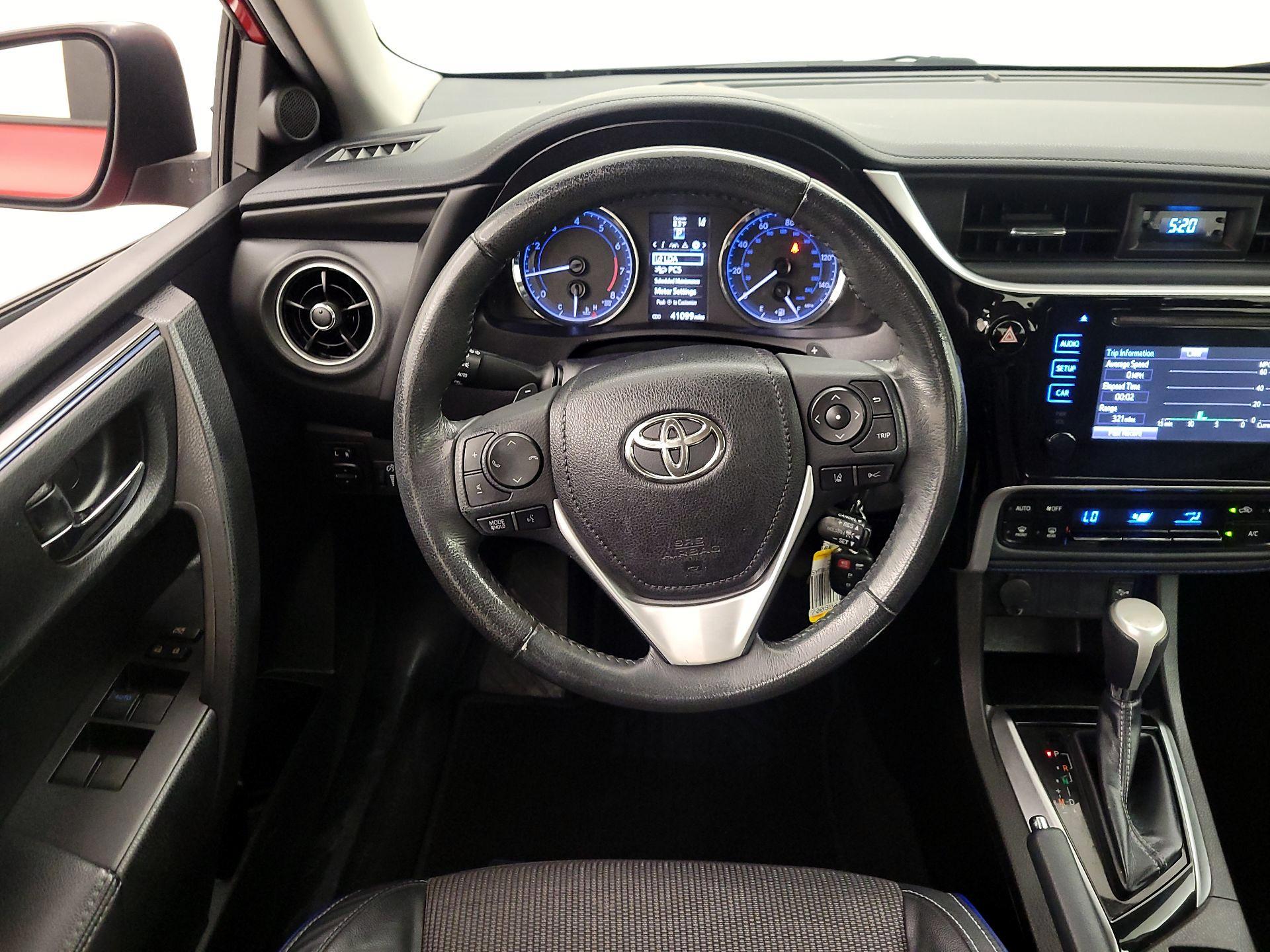 Thumbnail: 2019 Toyota Corolla - 10