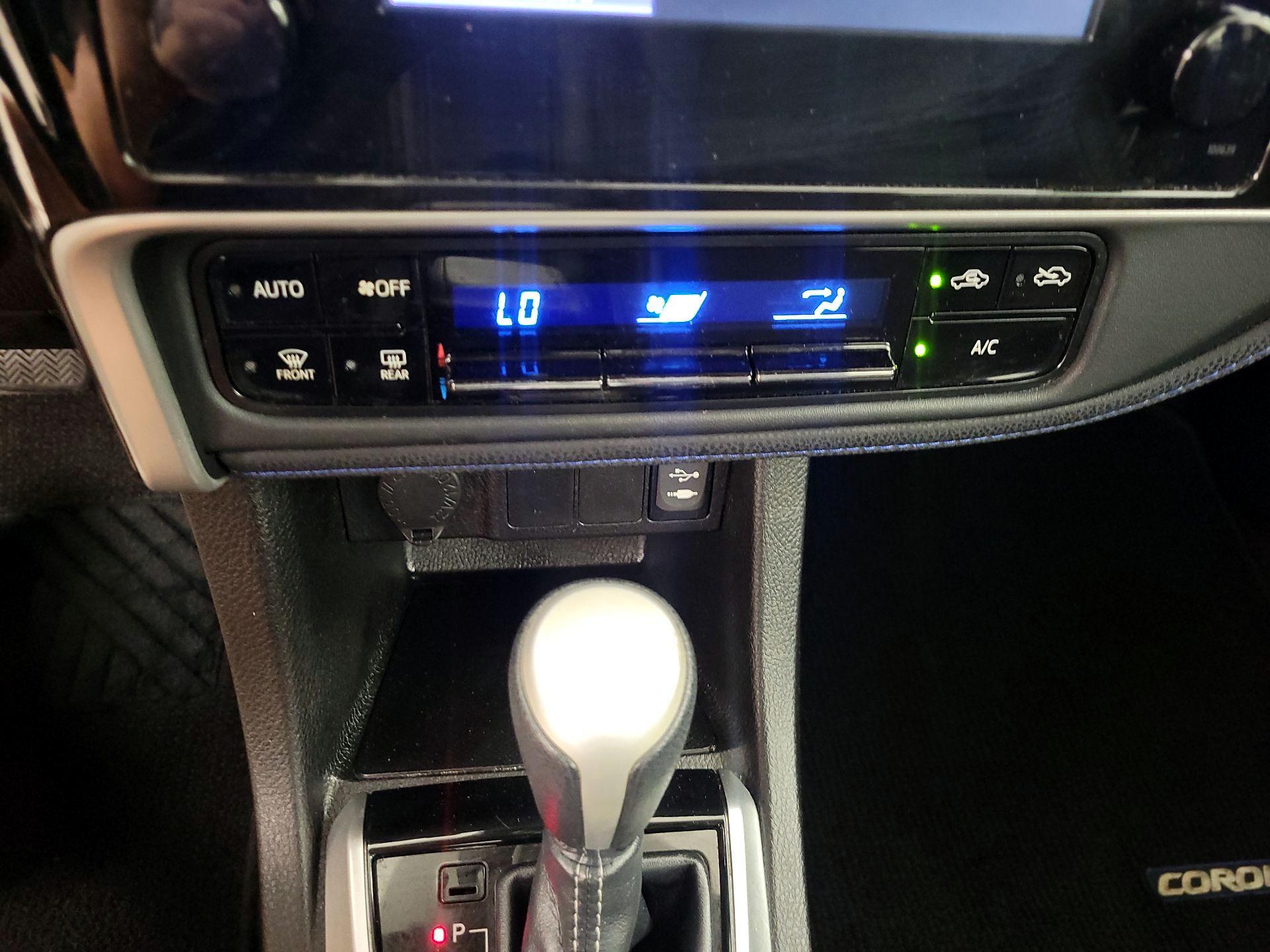Thumbnail: 2019 Toyota Corolla - 16