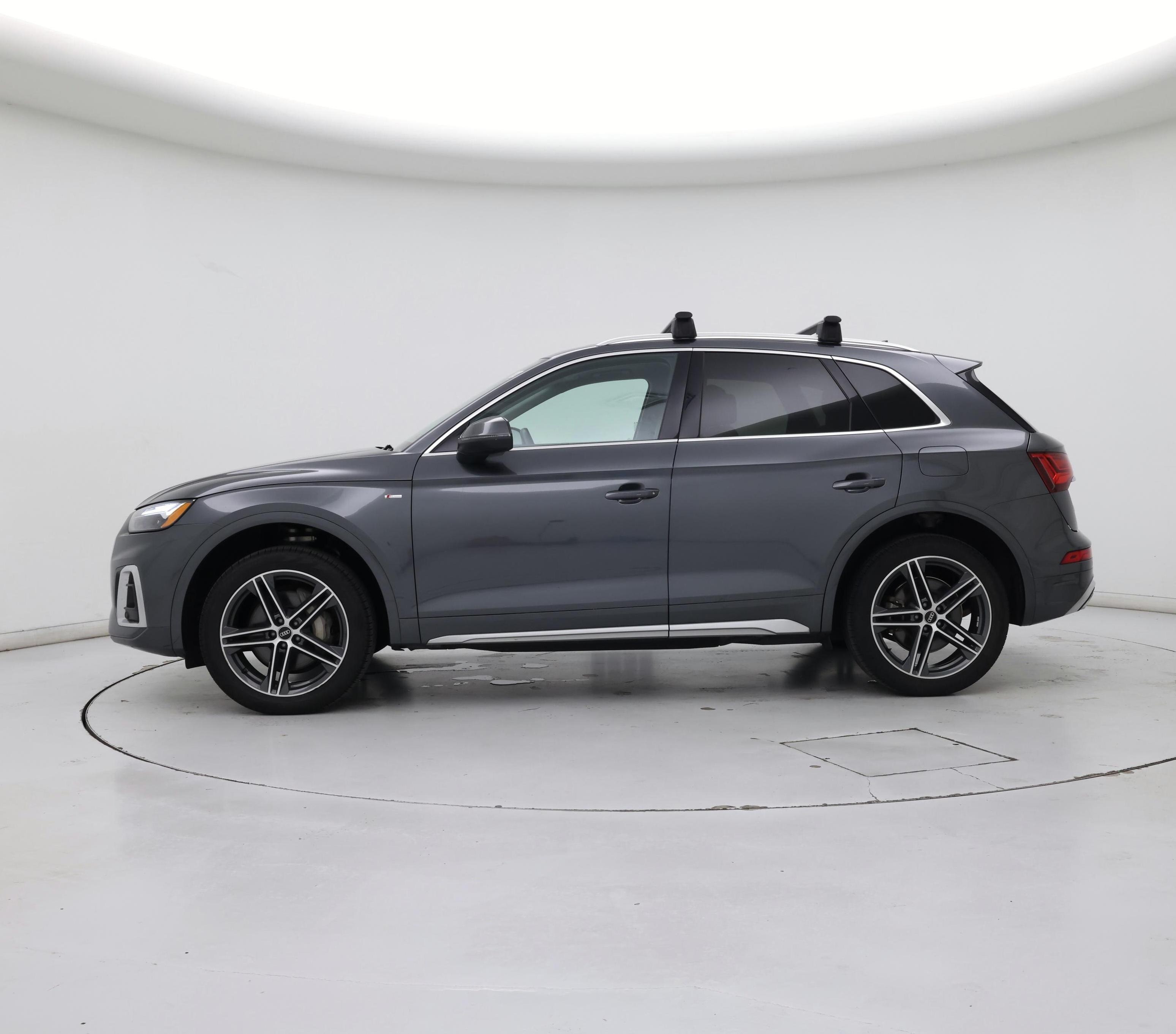 Thumbnail: 2022 Audi Q5 - 3