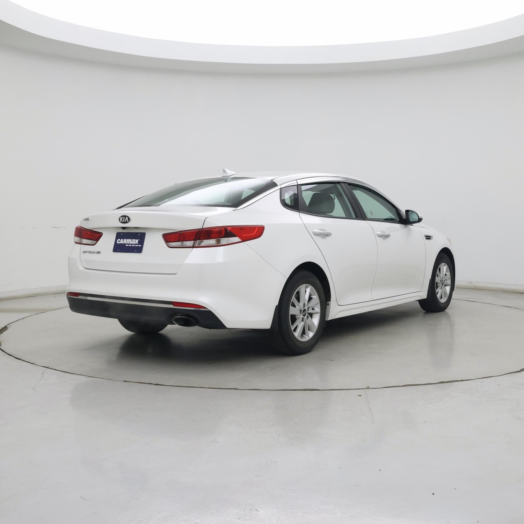 Thumbnail: 2016 Kia Optima - 8