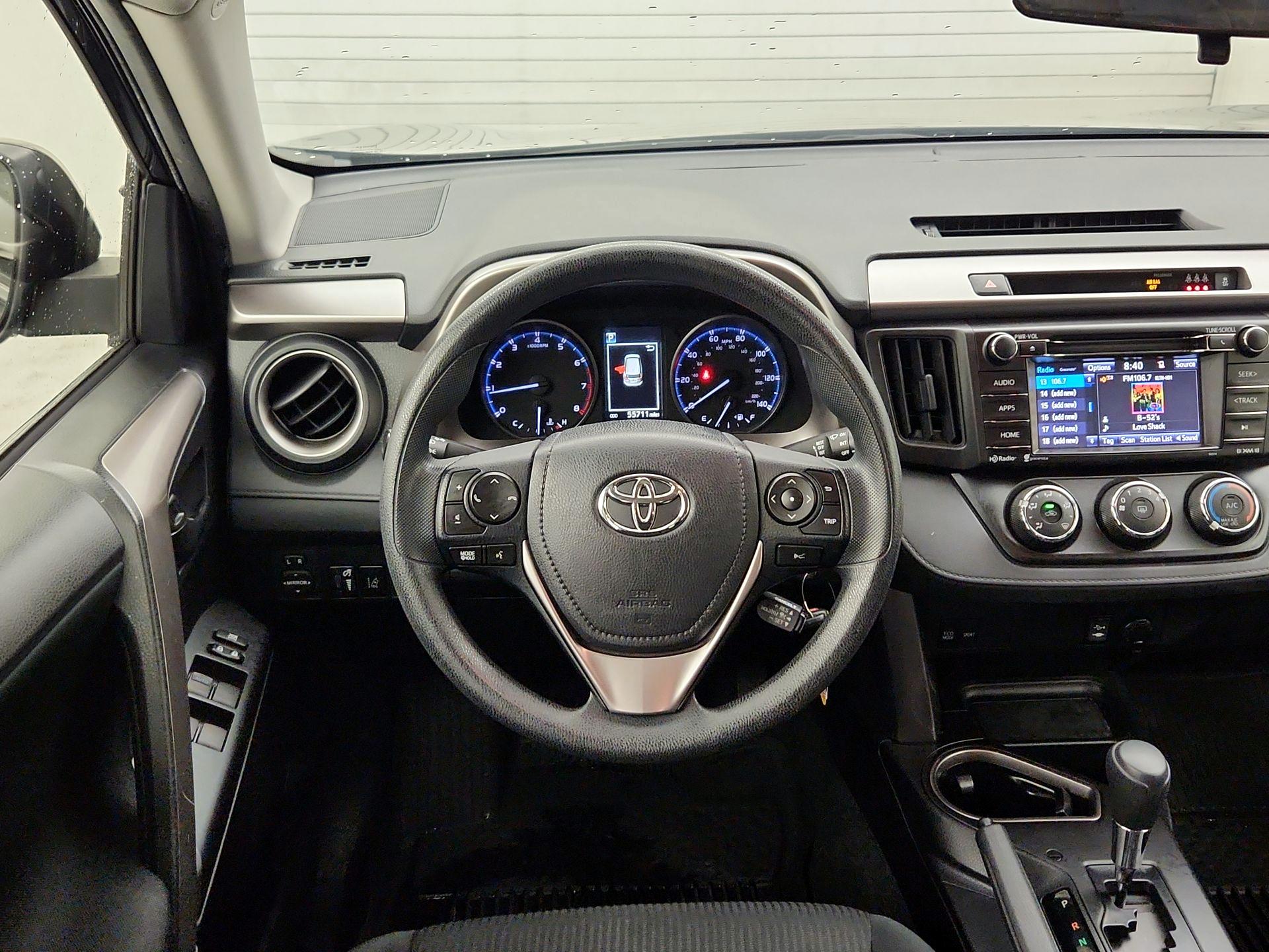 Thumbnail: 2018 Toyota RAV4 - 10