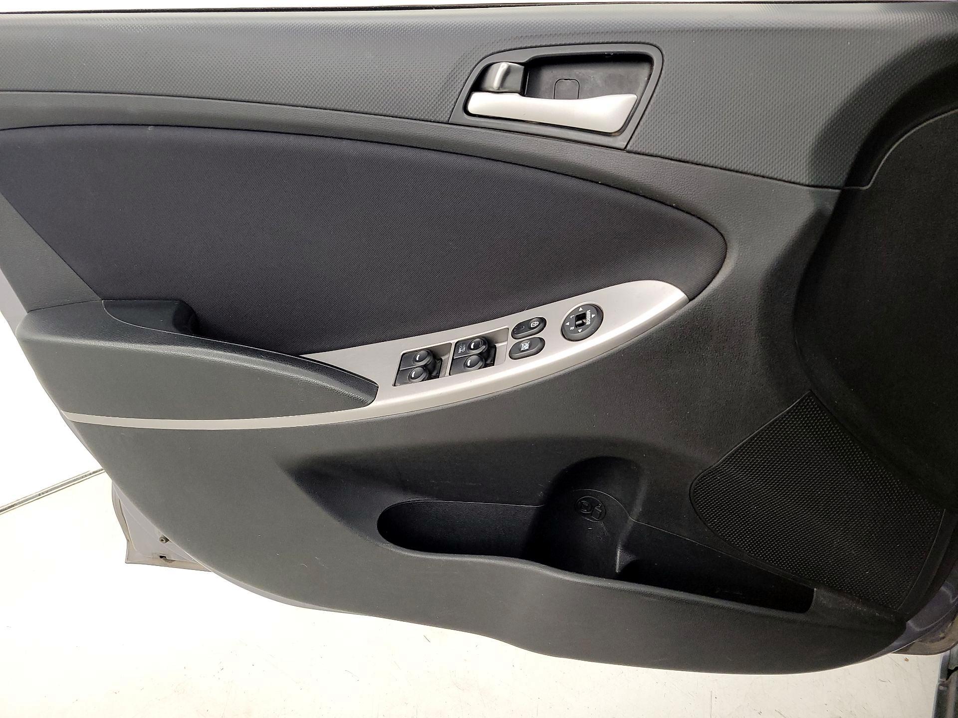 Thumbnail: 2016 Hyundai Accent - 12