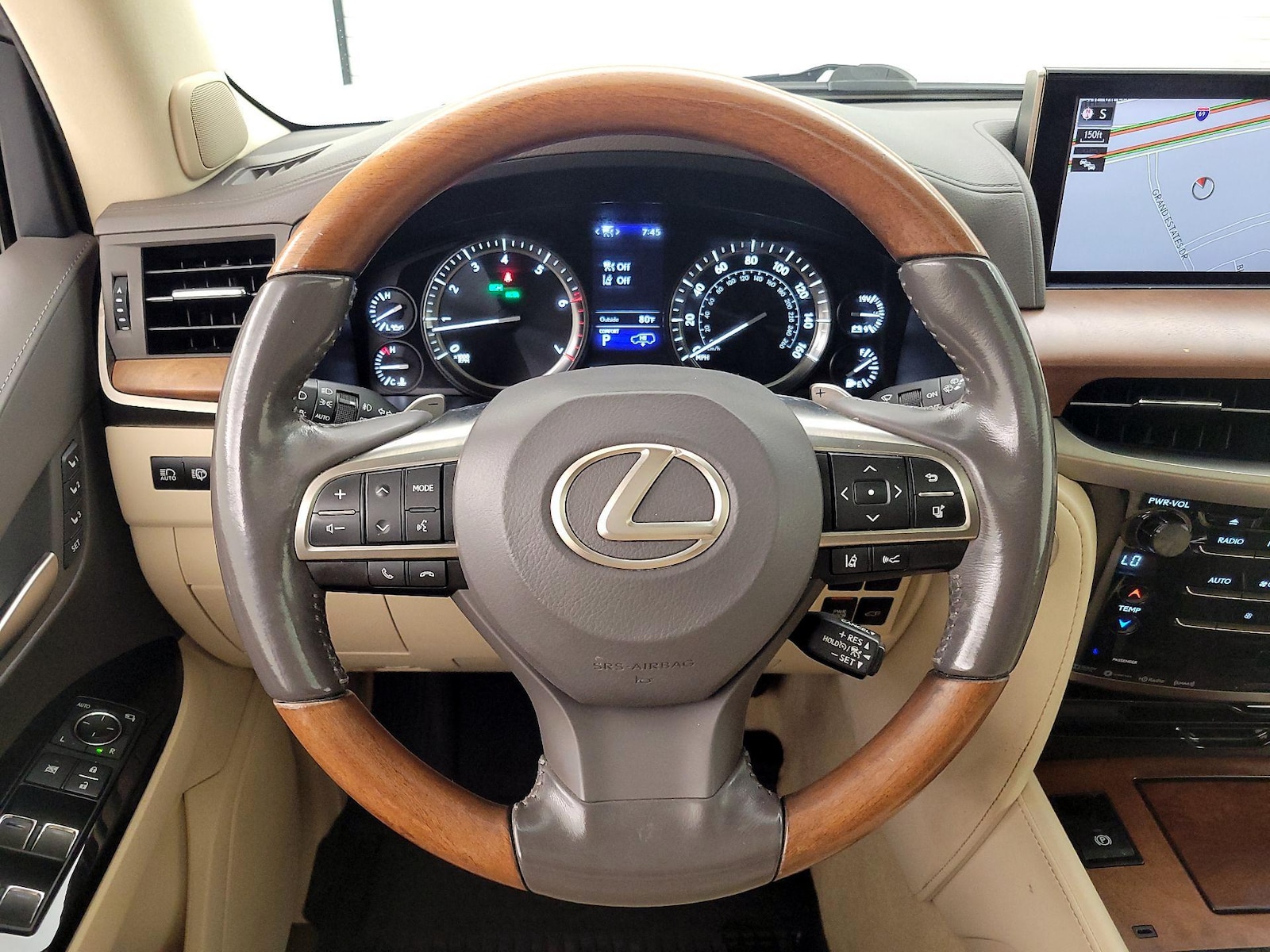 2019 Lexus LX 570 - Photo 11