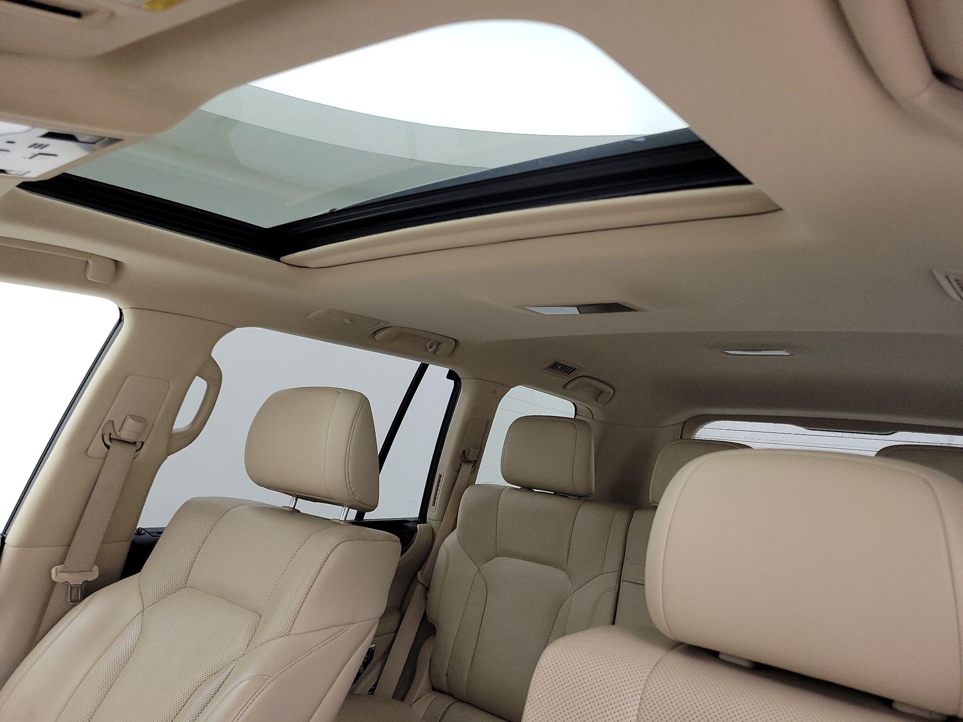 Thumbnail: 2019 Lexus LX - 20