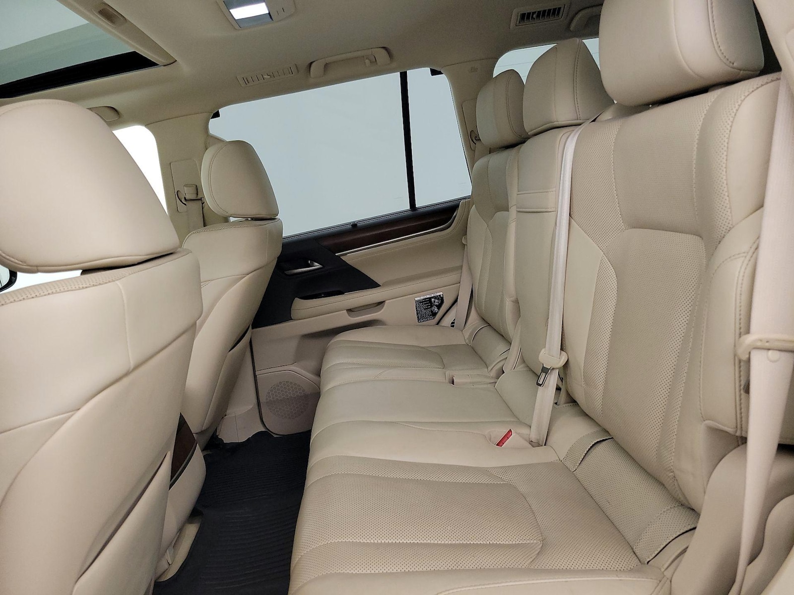 2019 Lexus LX 570 - Photo 22