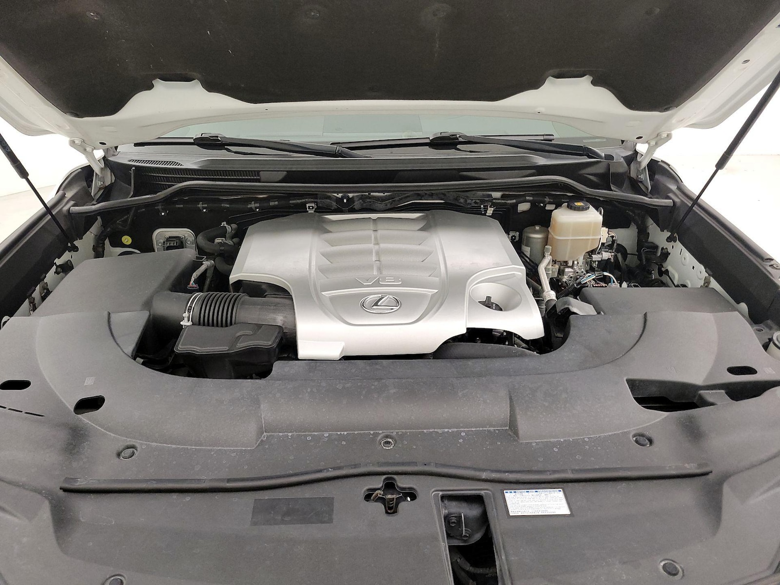 2019 Lexus LX 570 - Photo 24