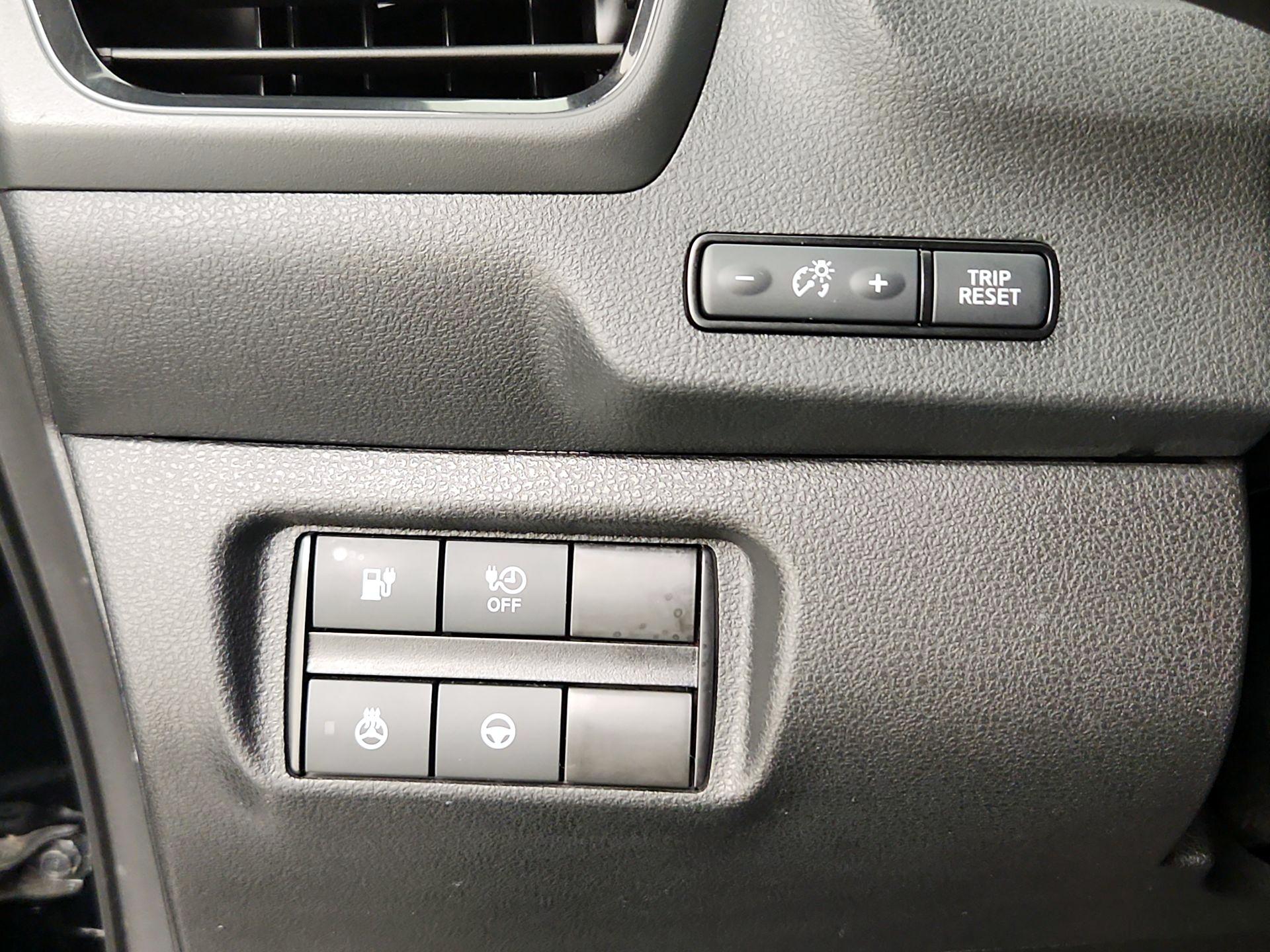Thumbnail: 2021 Nissan Leaf - 13