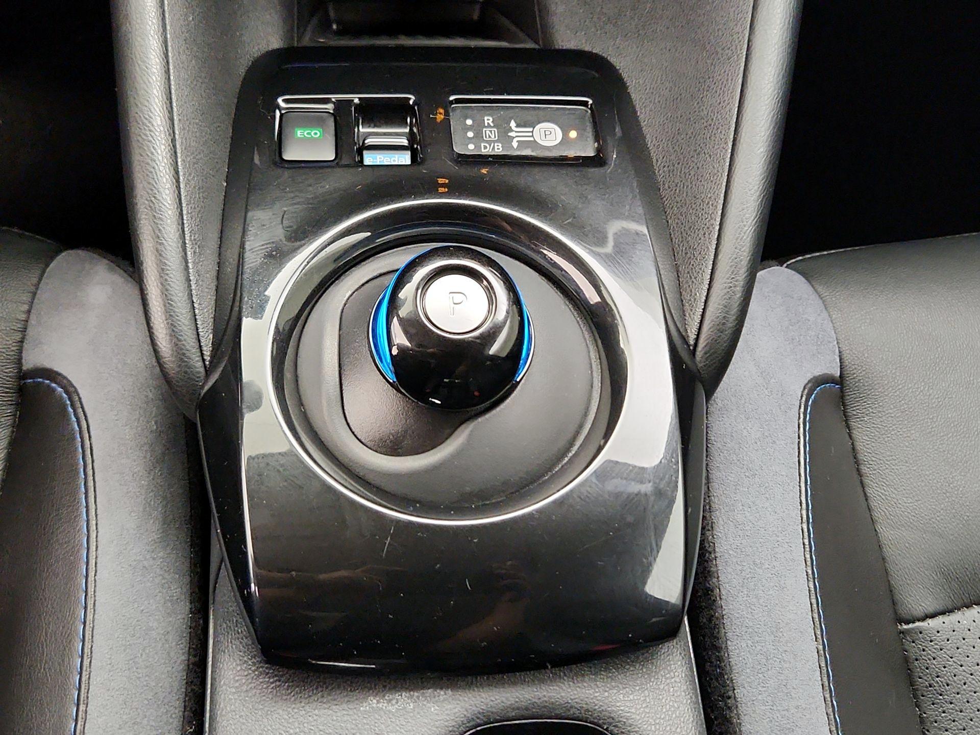 Thumbnail: 2021 Nissan Leaf - 18