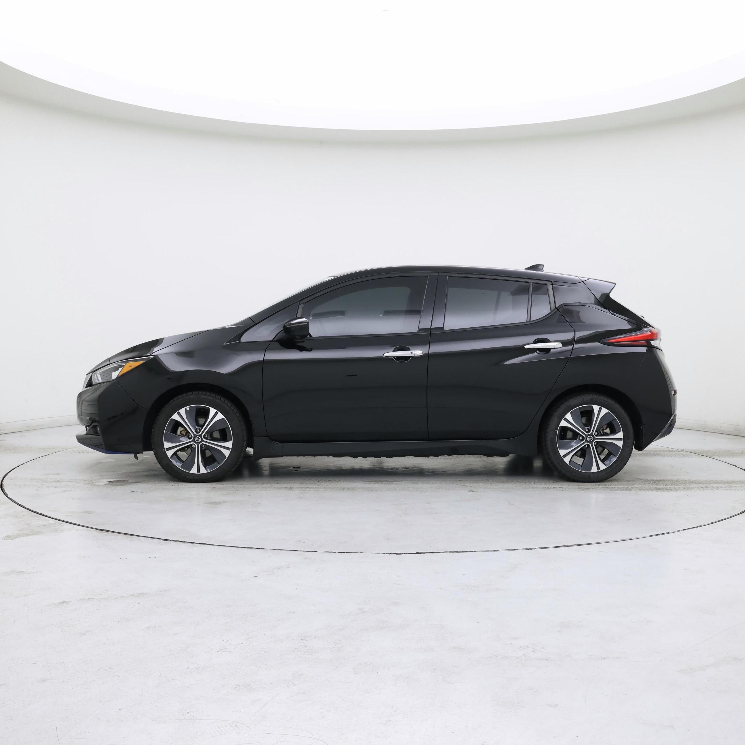 Thumbnail: 2021 Nissan Leaf - 3