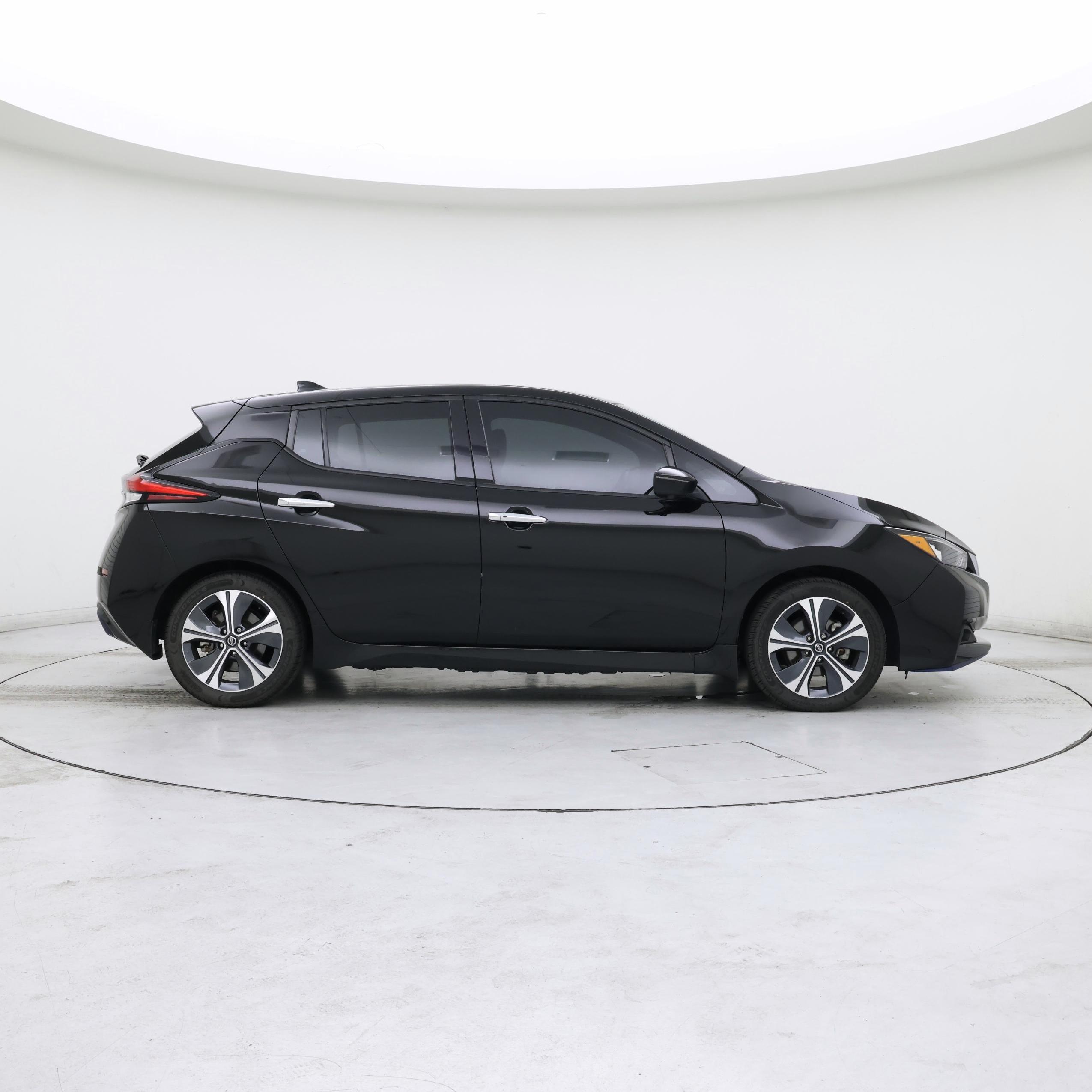 Thumbnail: 2021 Nissan Leaf - 7