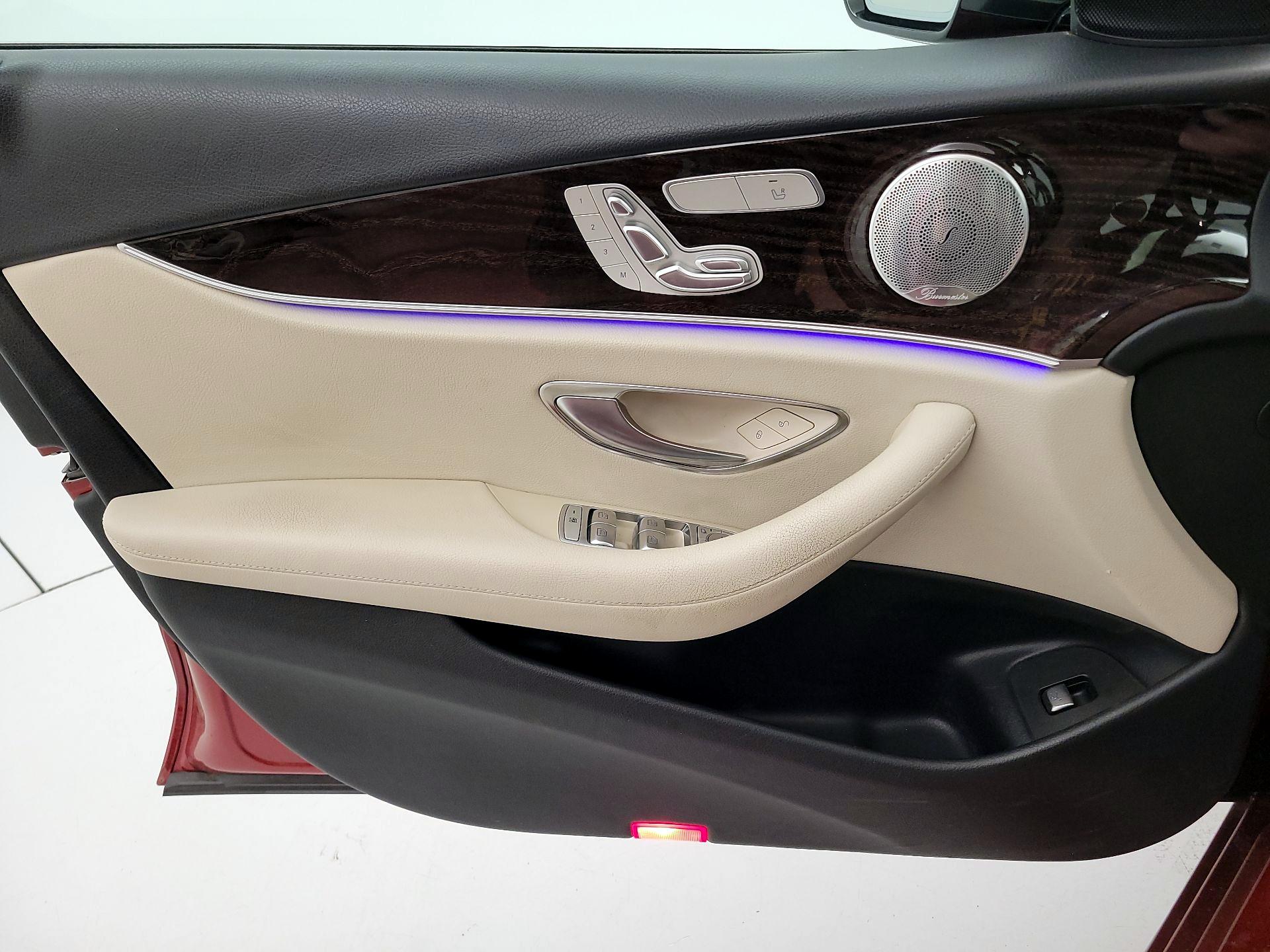 Thumbnail: 2019 Mercedes-Benz E-Class - 12