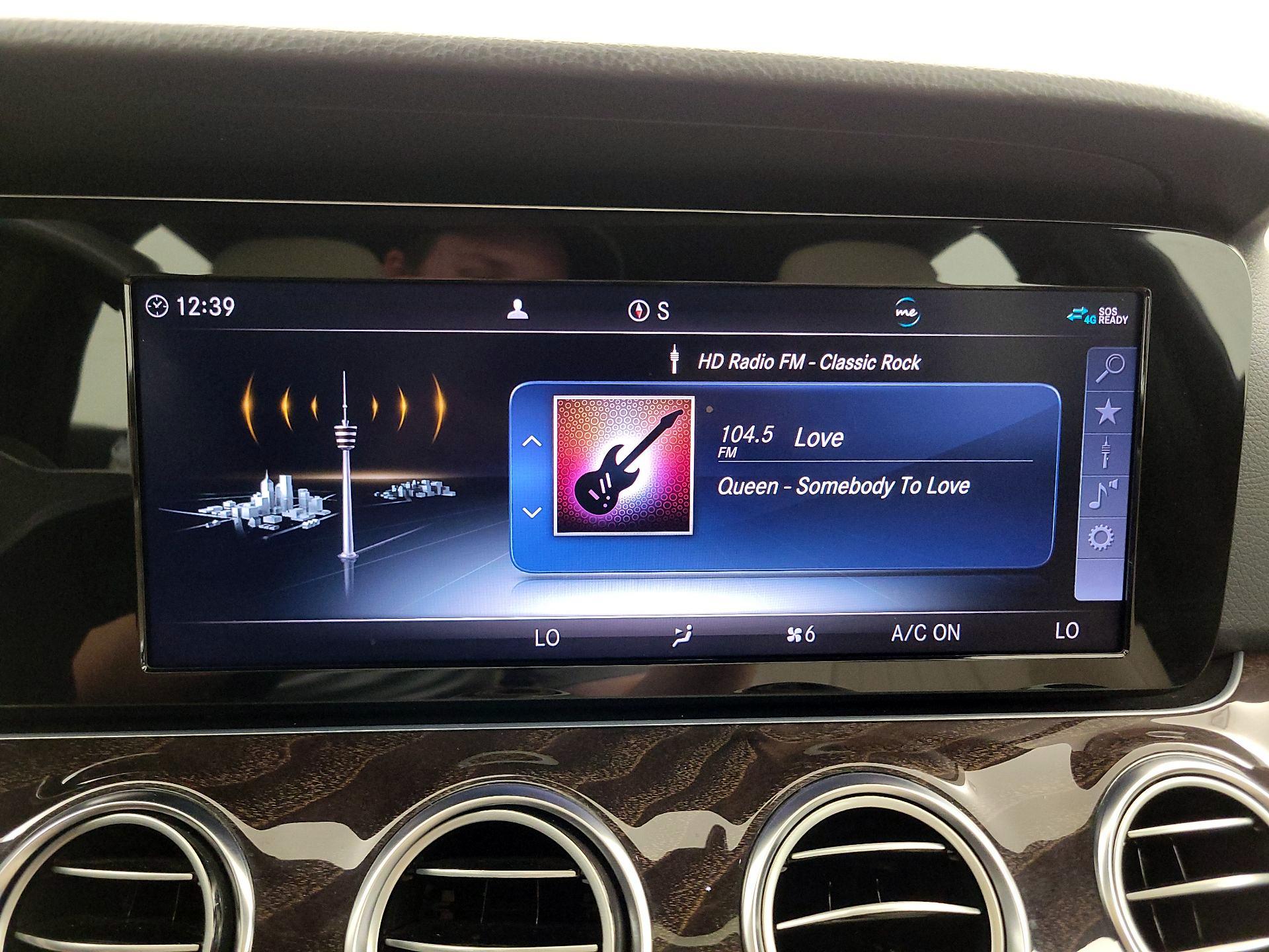Thumbnail: 2019 Mercedes-Benz E-Class - 16