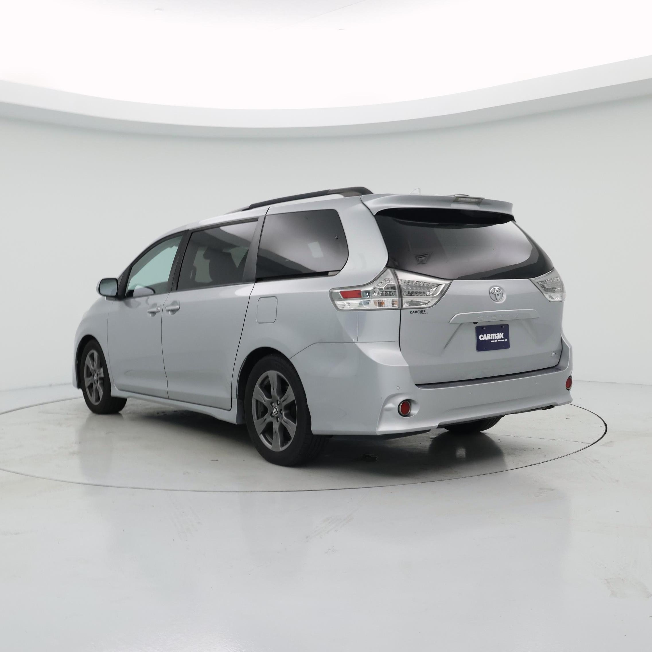 Thumbnail: 2020 Toyota Sienna - 2