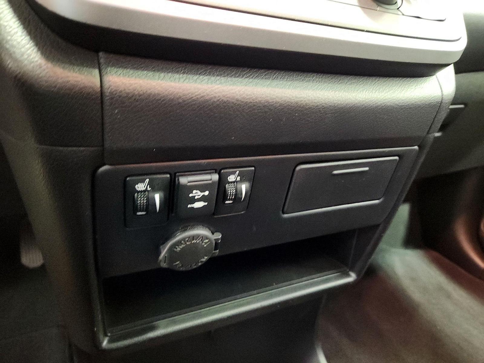 2020 Toyota Sienna SE - Photo 20