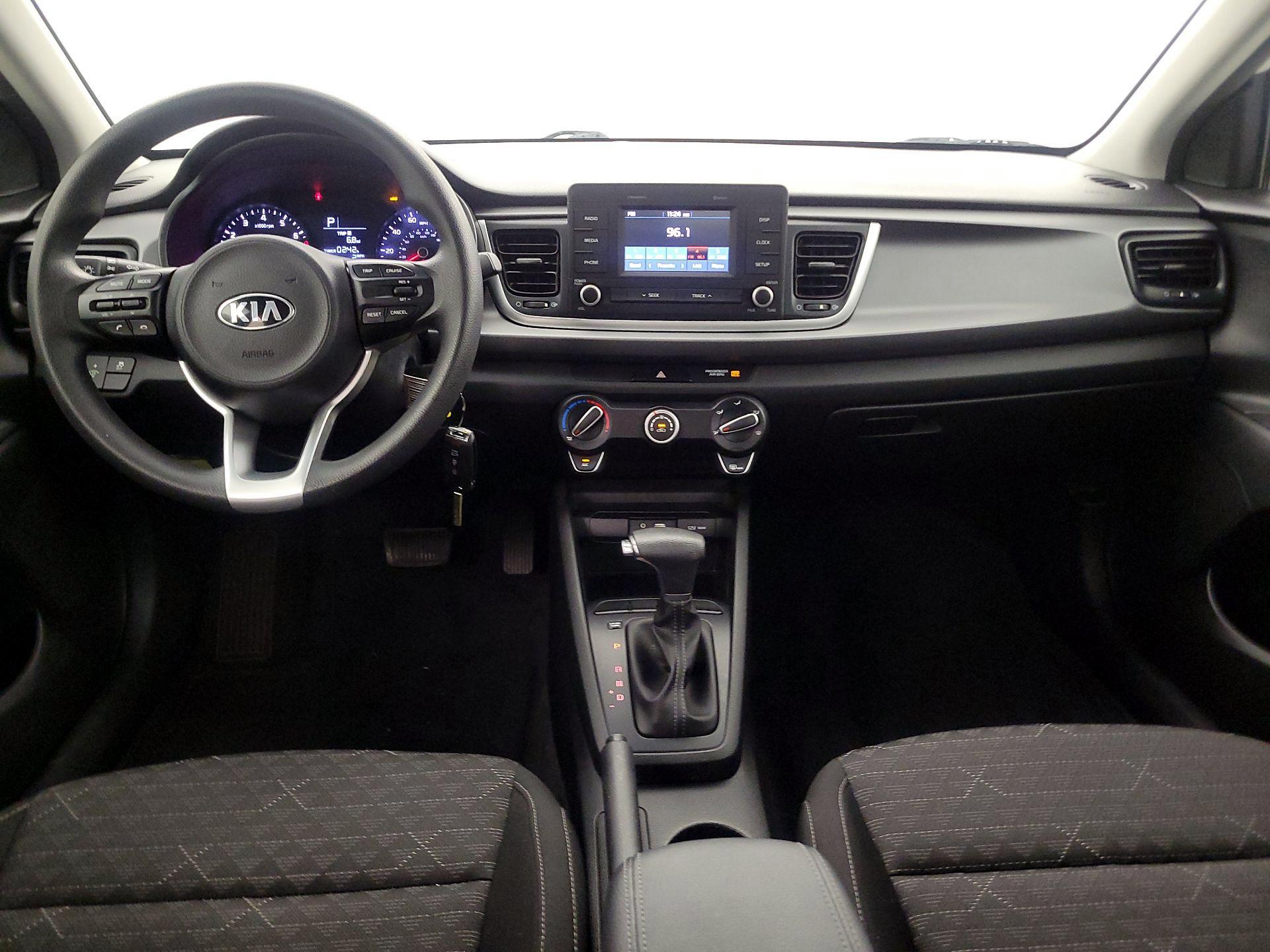 Thumbnail: 2019 Kia Rio - 9