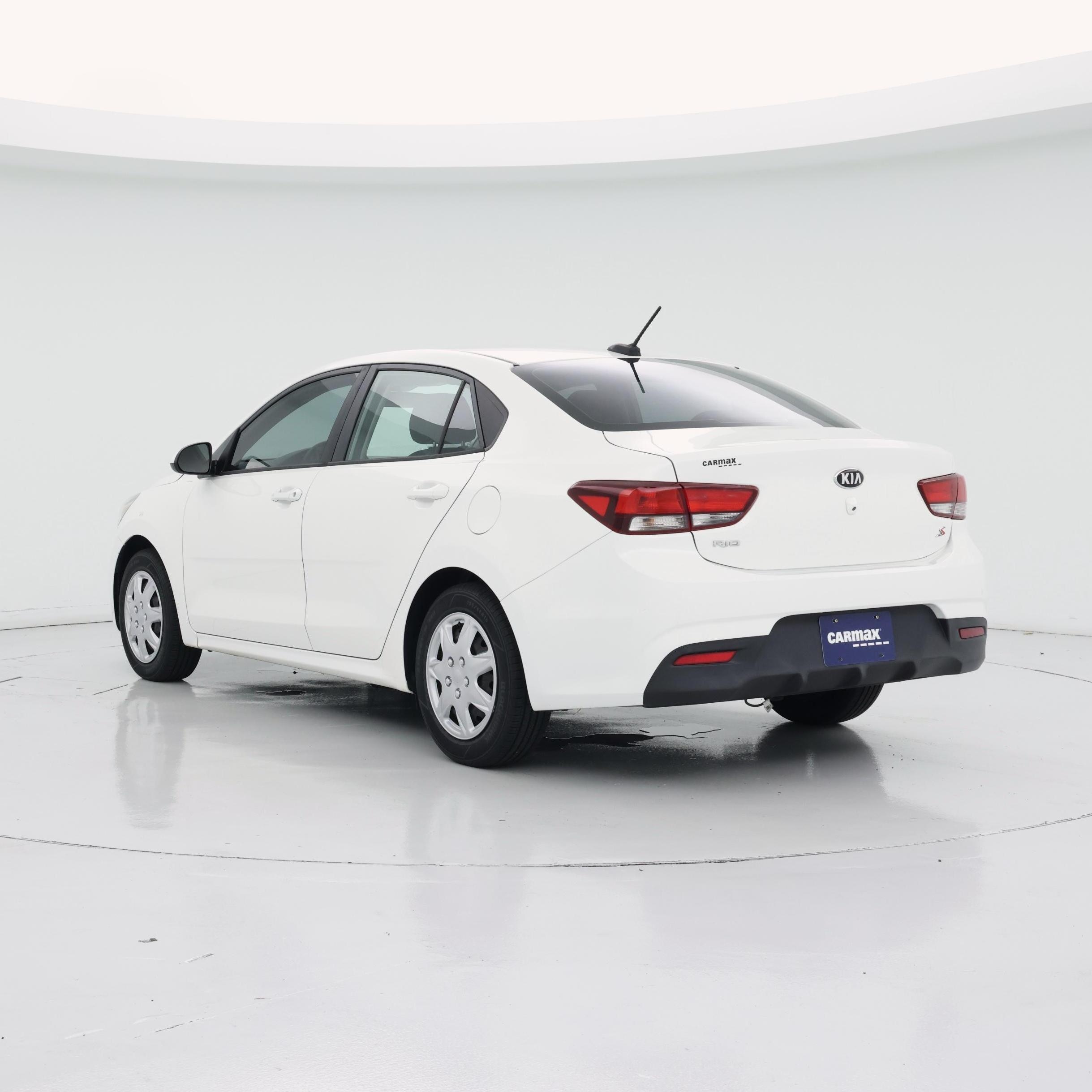Thumbnail: 2019 Kia Rio - 2