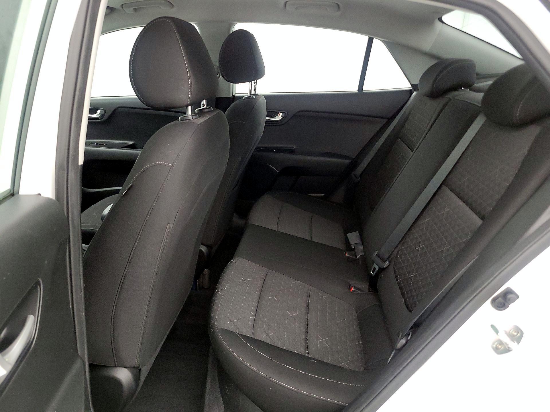 Thumbnail: 2019 Kia Rio - 19