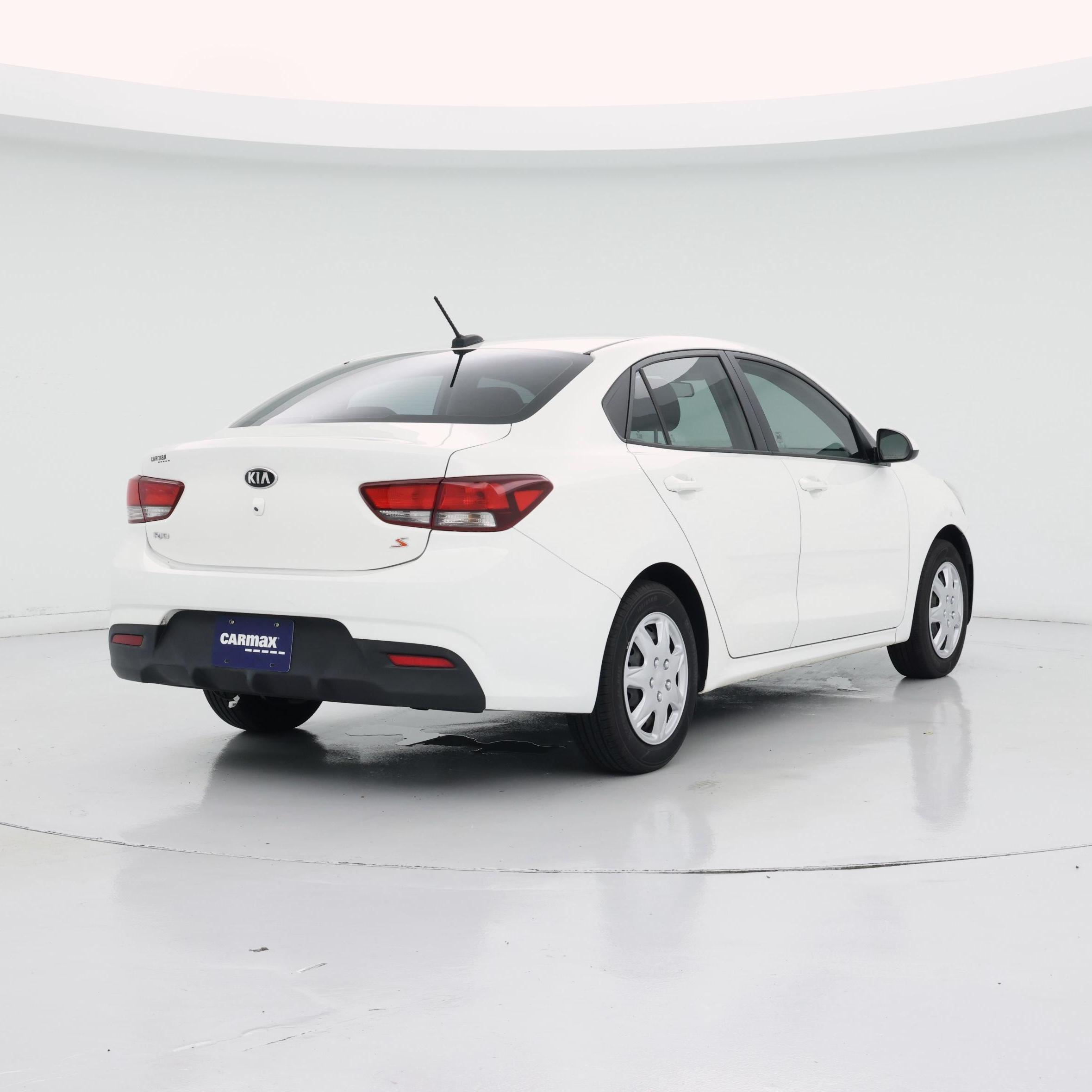 Thumbnail: 2019 Kia Rio - 8