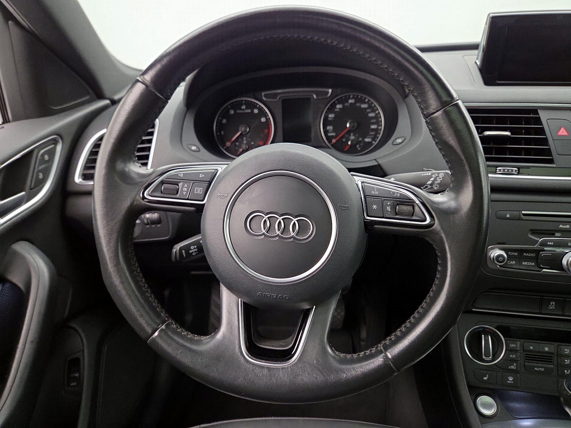 Thumbnail: 2018 Audi Q3 - 10