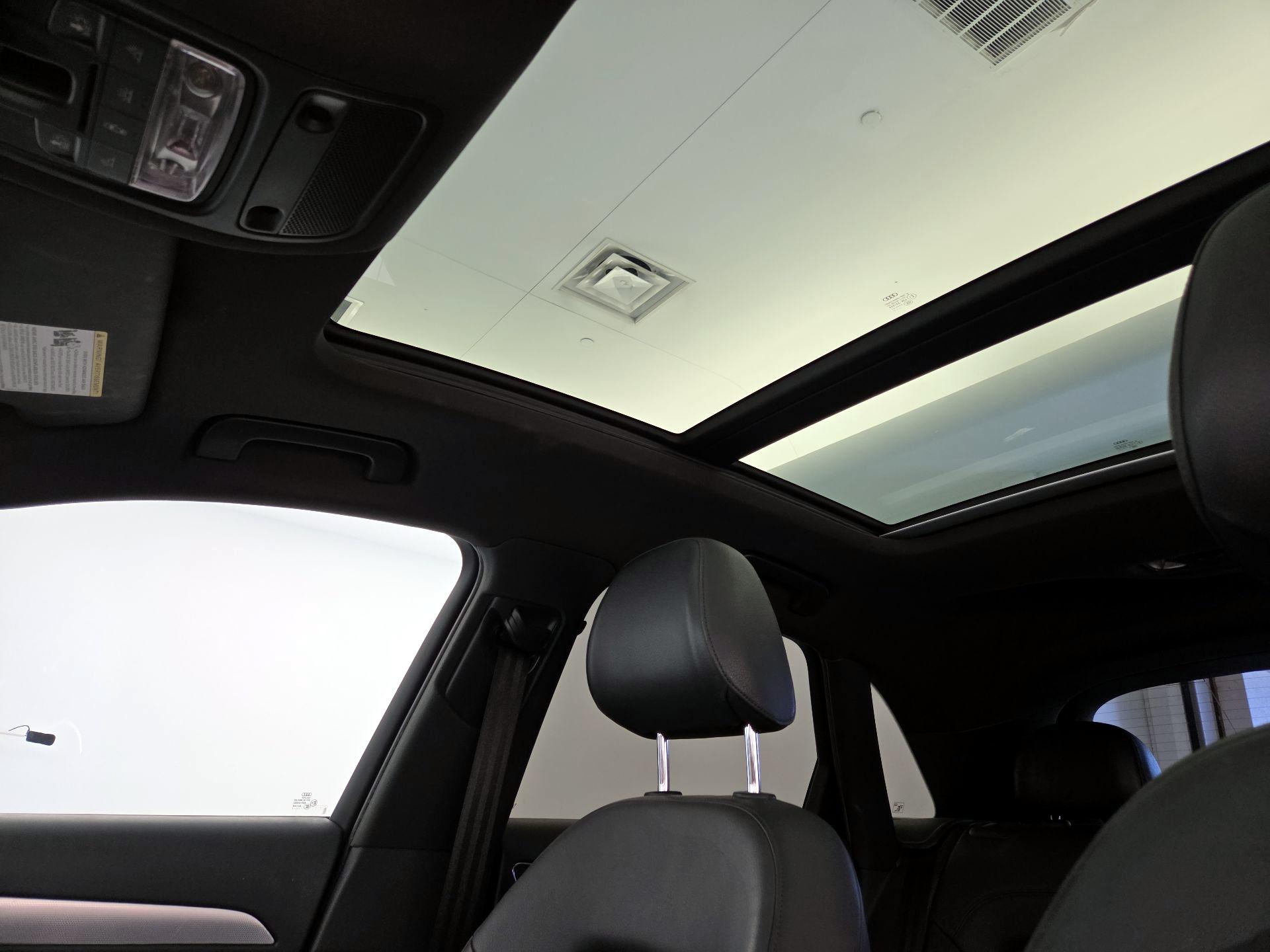 Thumbnail: 2018 Audi Q3 - 18