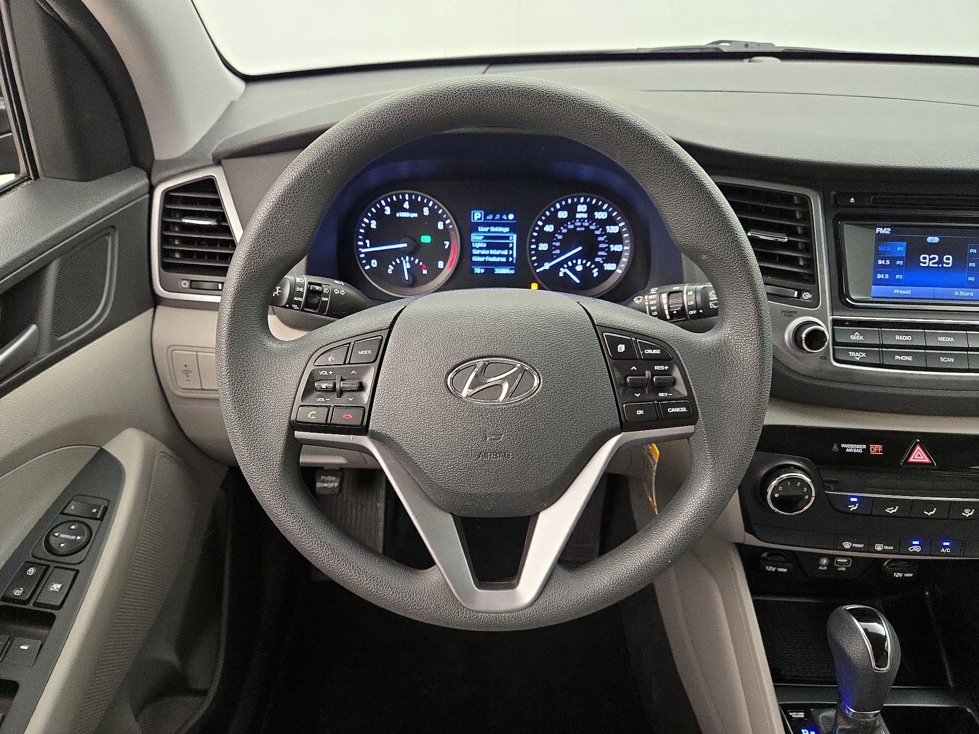 Thumbnail: 2017 Hyundai Tucson - 10