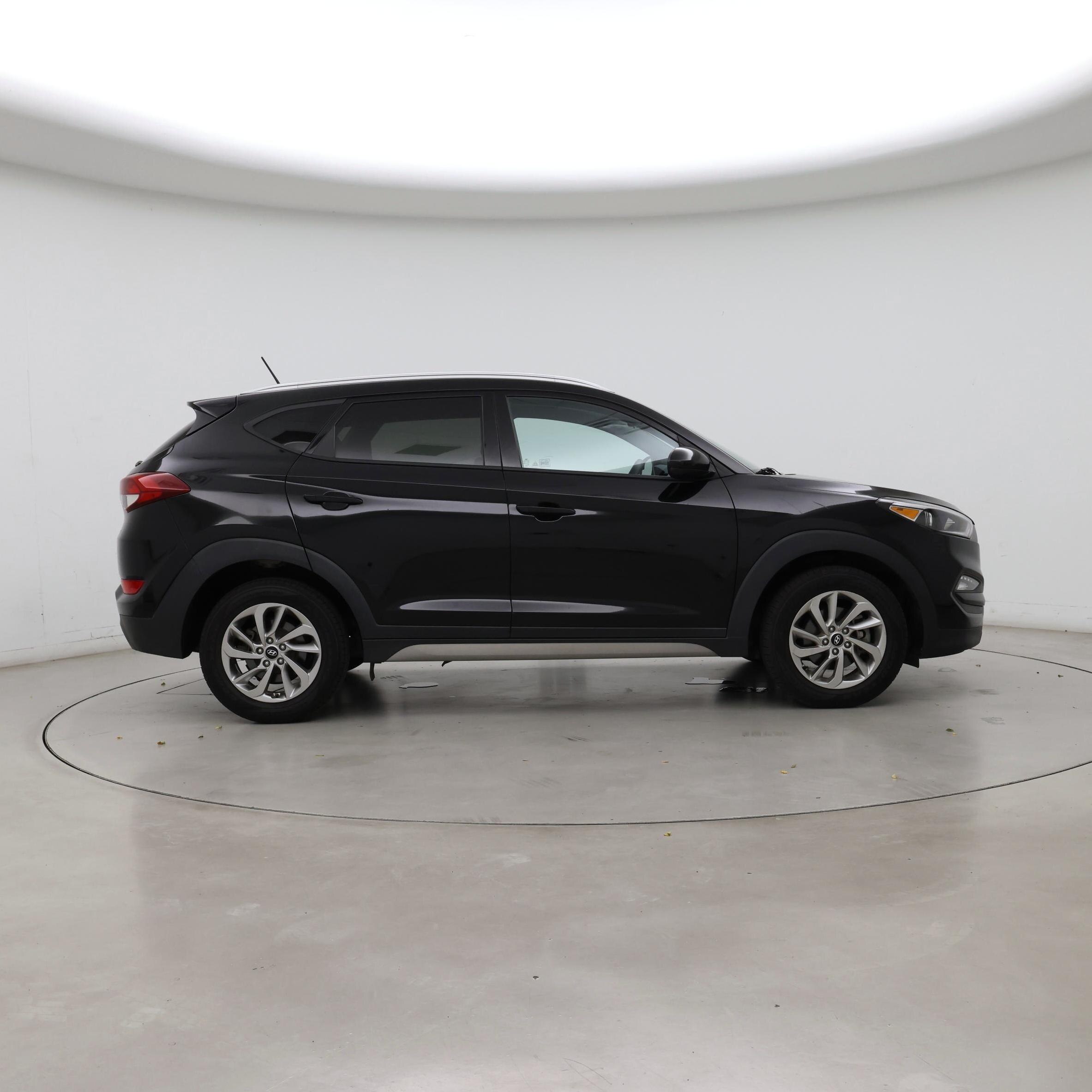 Thumbnail: 2017 Hyundai Tucson - 7