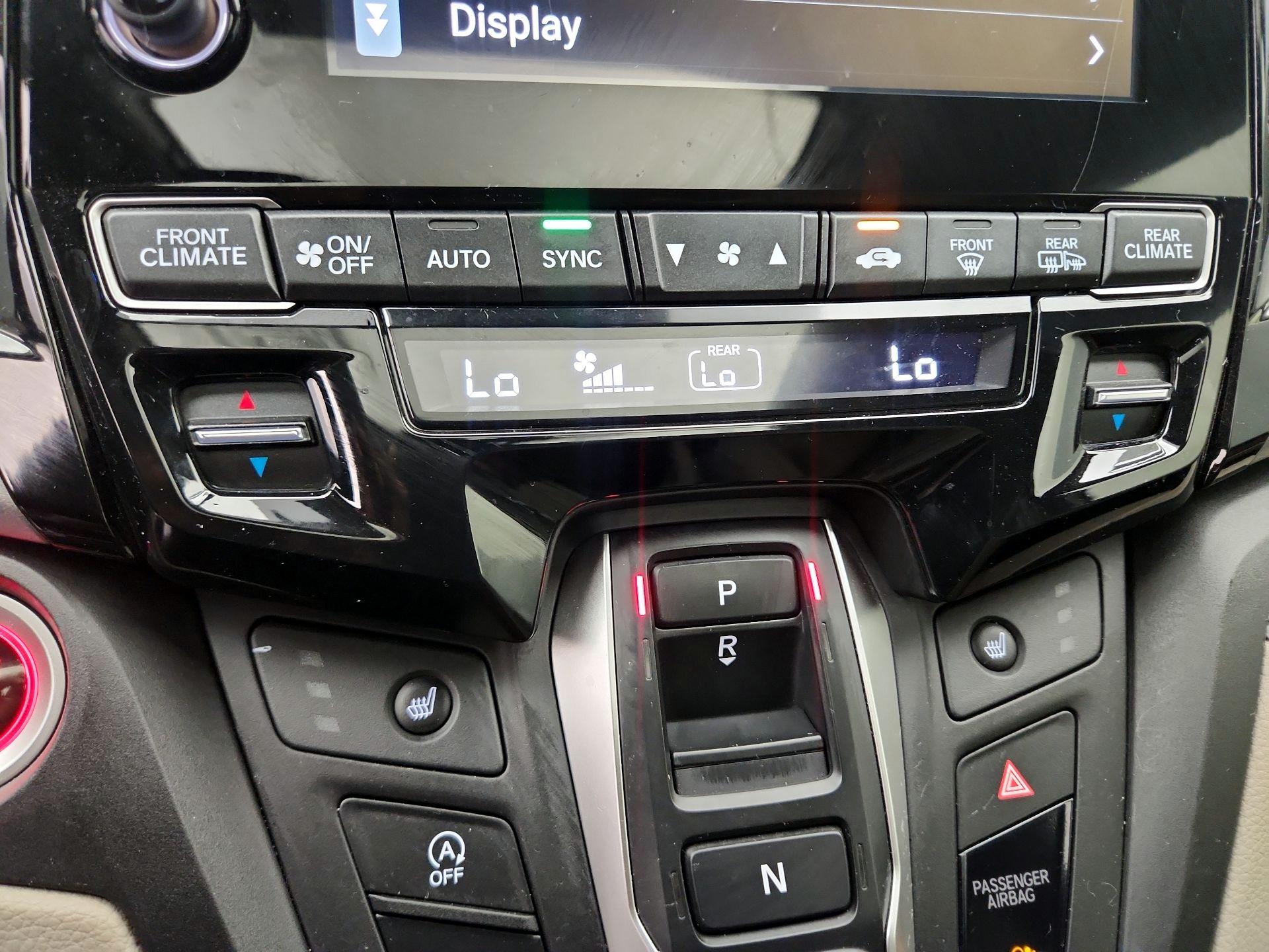 Thumbnail: 2023 Honda Odyssey - 16