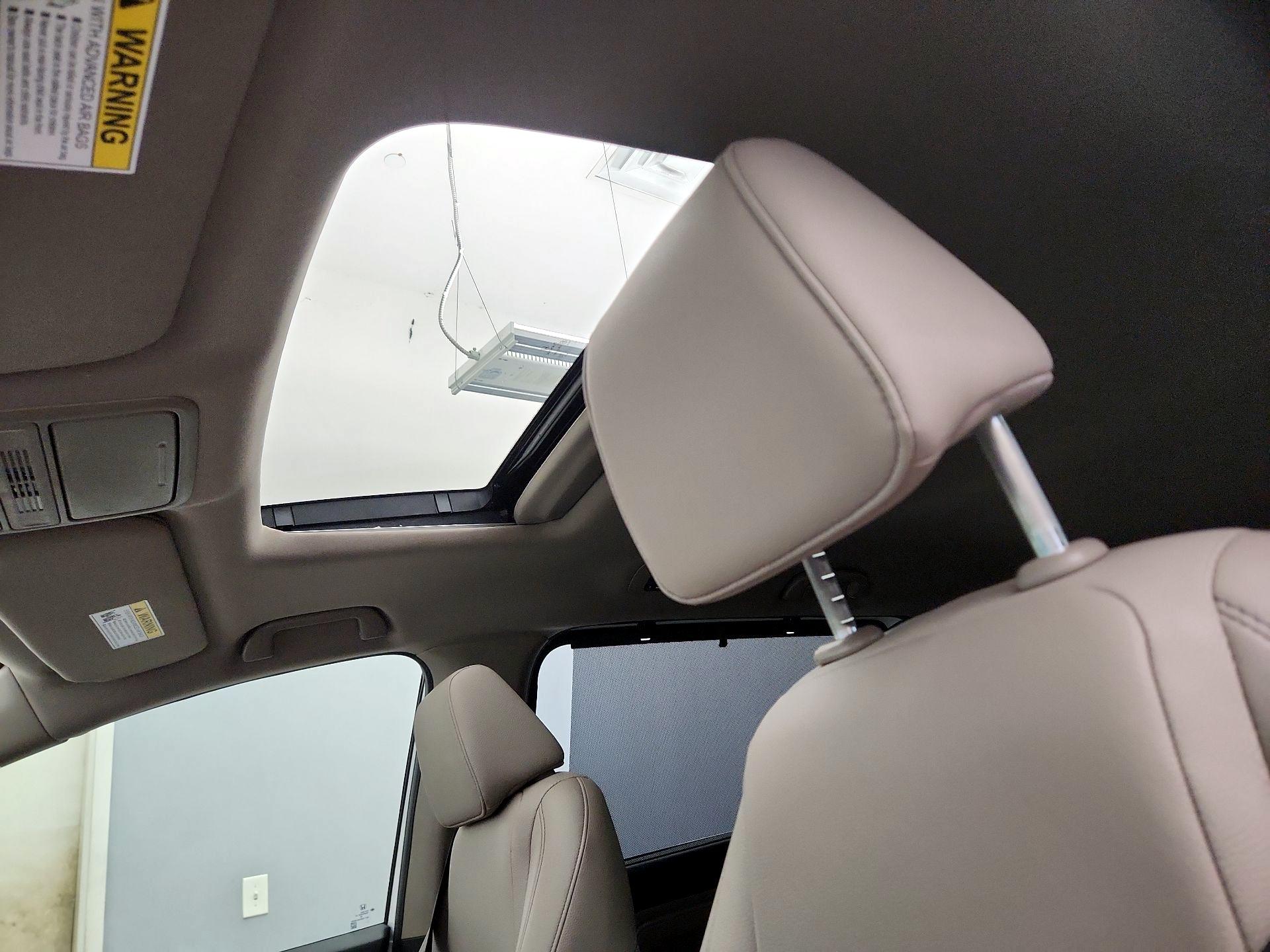 Thumbnail: 2023 Honda Odyssey - 19