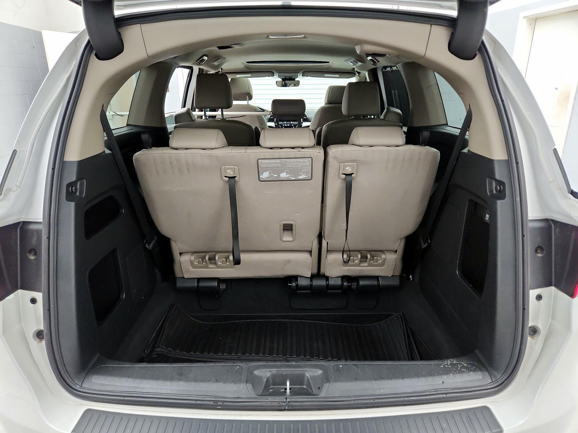 Thumbnail: 2023 Honda Odyssey - 20