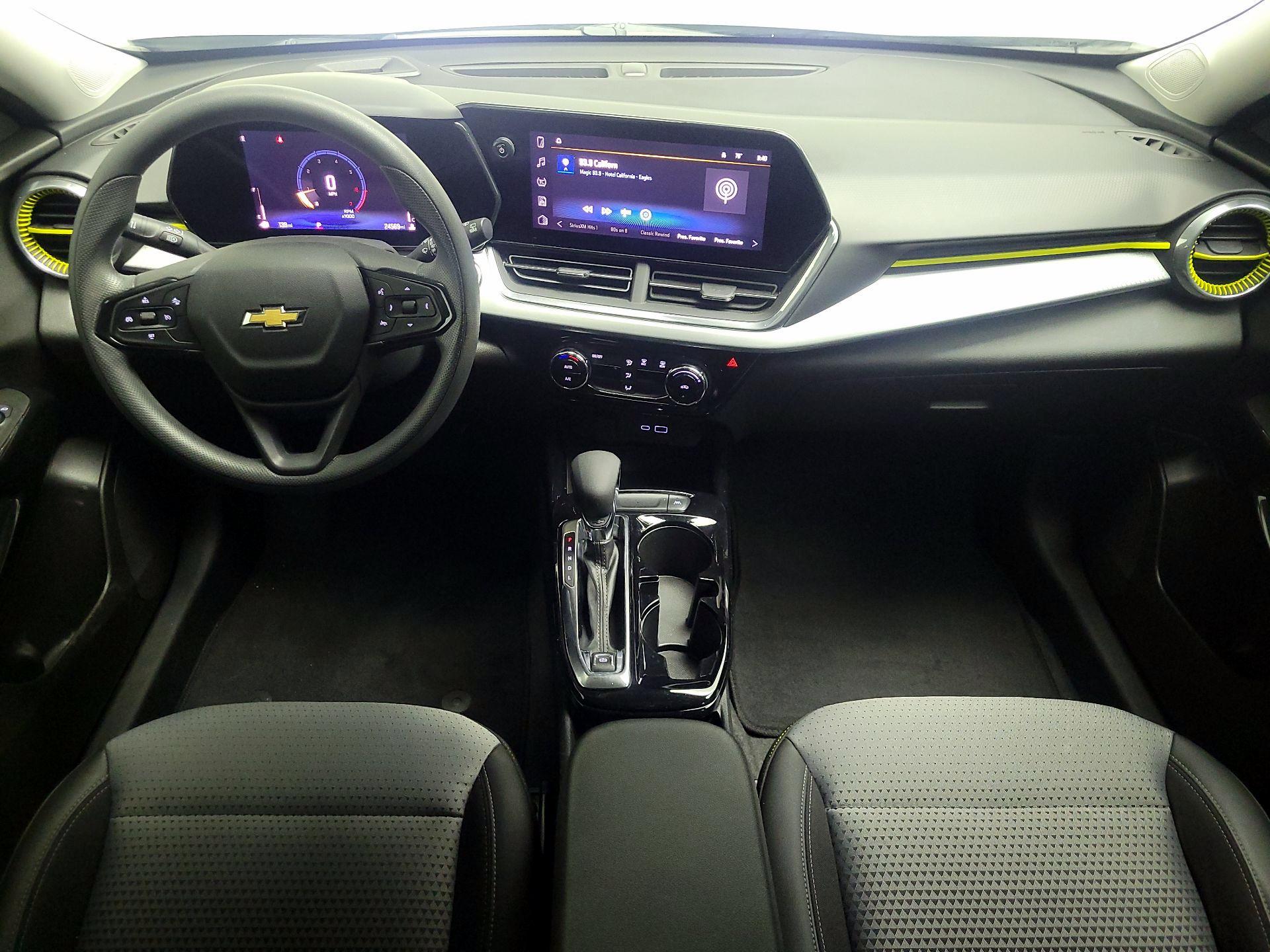 Thumbnail: 2024 Chevrolet Trax - 9