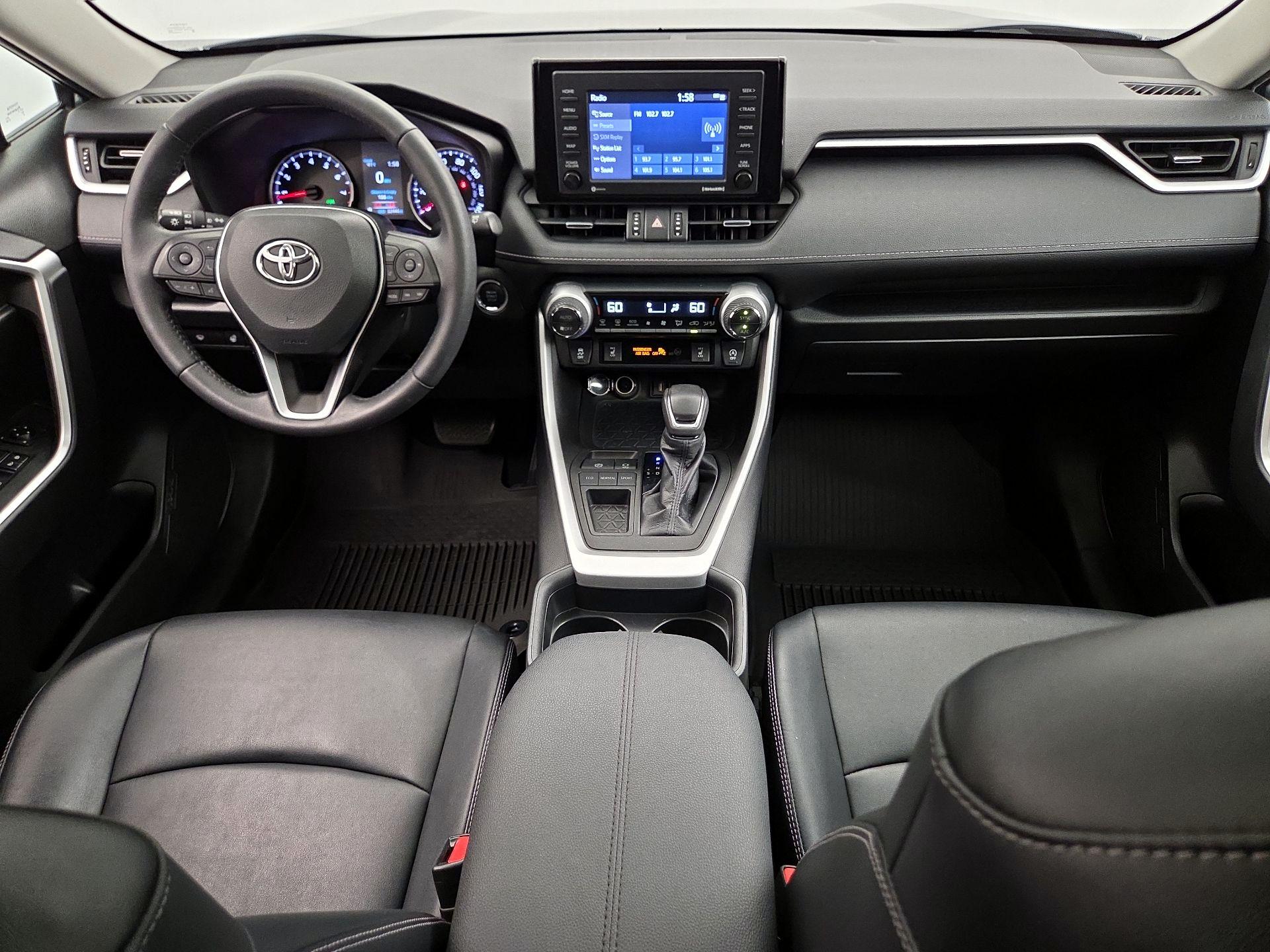 Thumbnail: 2021 Toyota RAV4 - 9