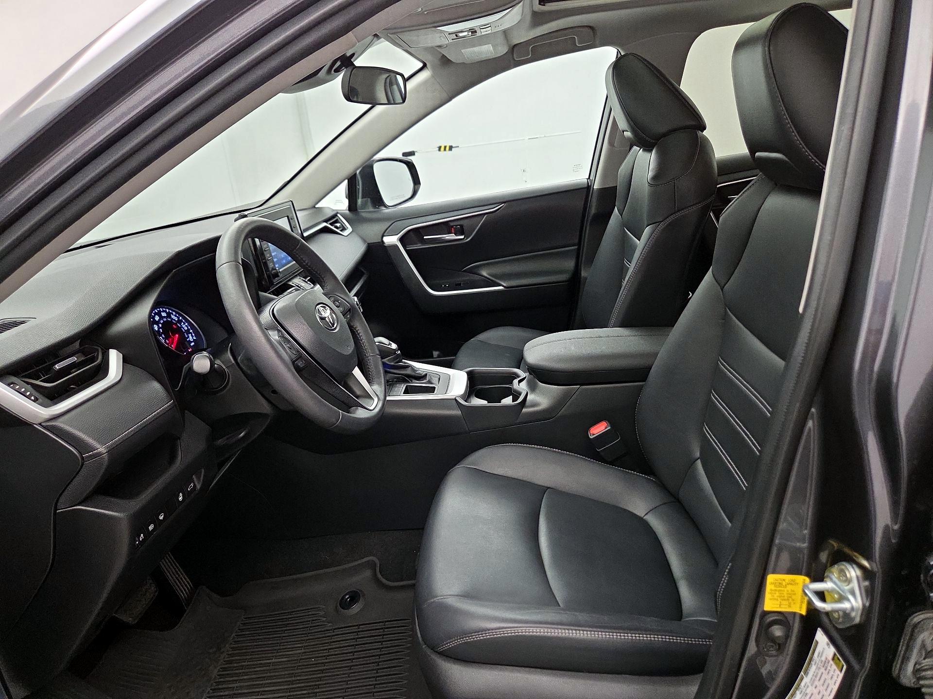 Thumbnail: 2021 Toyota RAV4 - 11