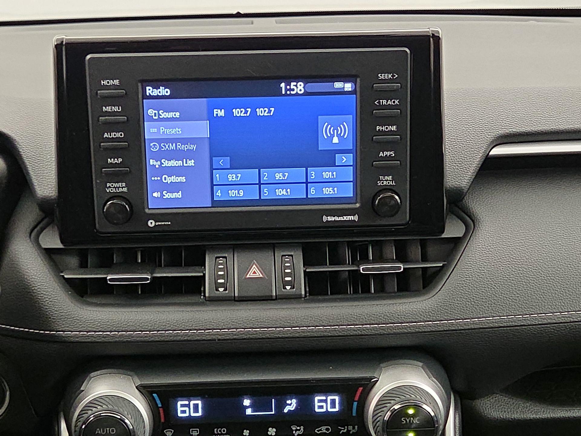 Thumbnail: 2021 Toyota RAV4 - 15