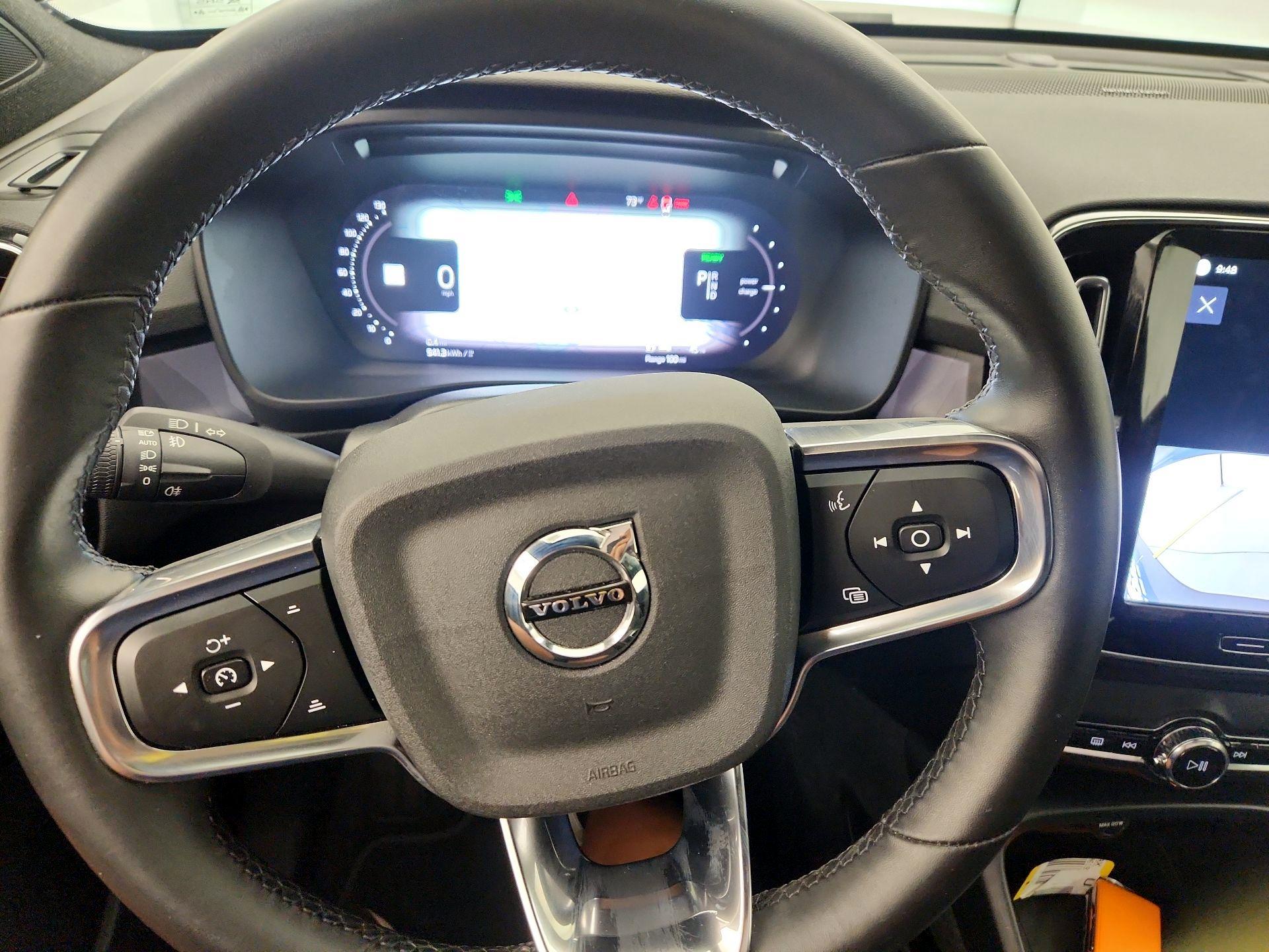 Thumbnail: 2023 Volvo C40 - 10