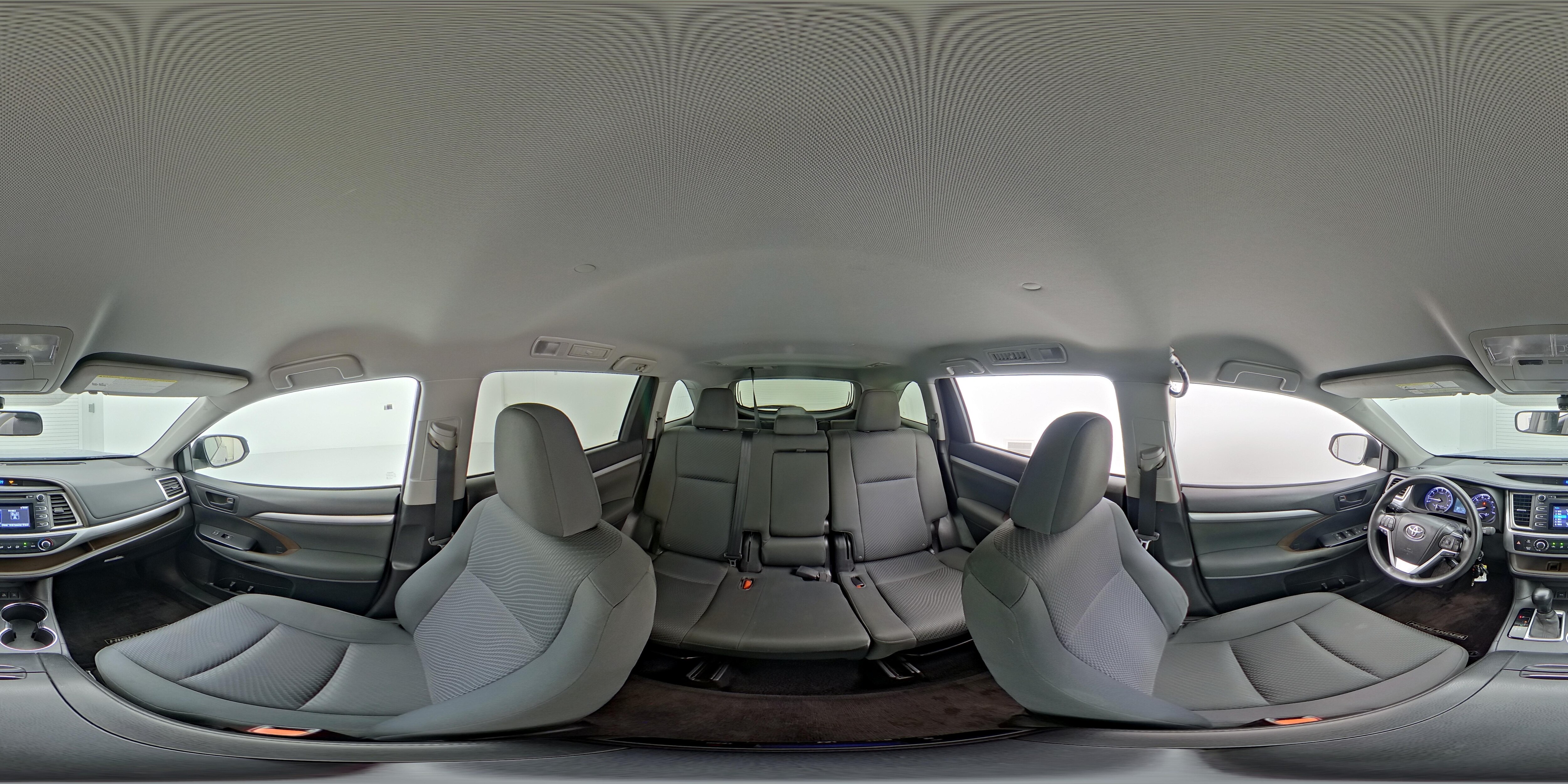 2015 Toyota Highlander LE Plus - Photo 26
