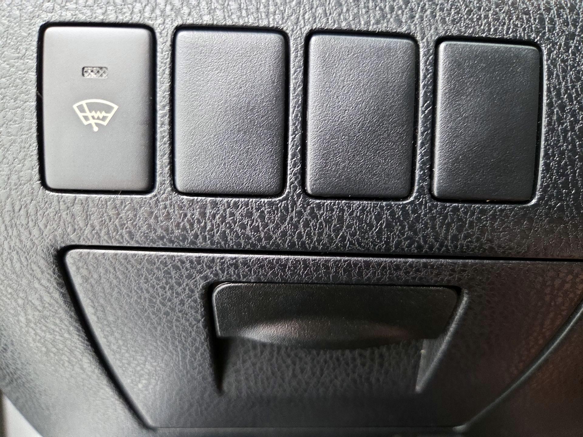 Thumbnail: 2015 Toyota Highlander - 13