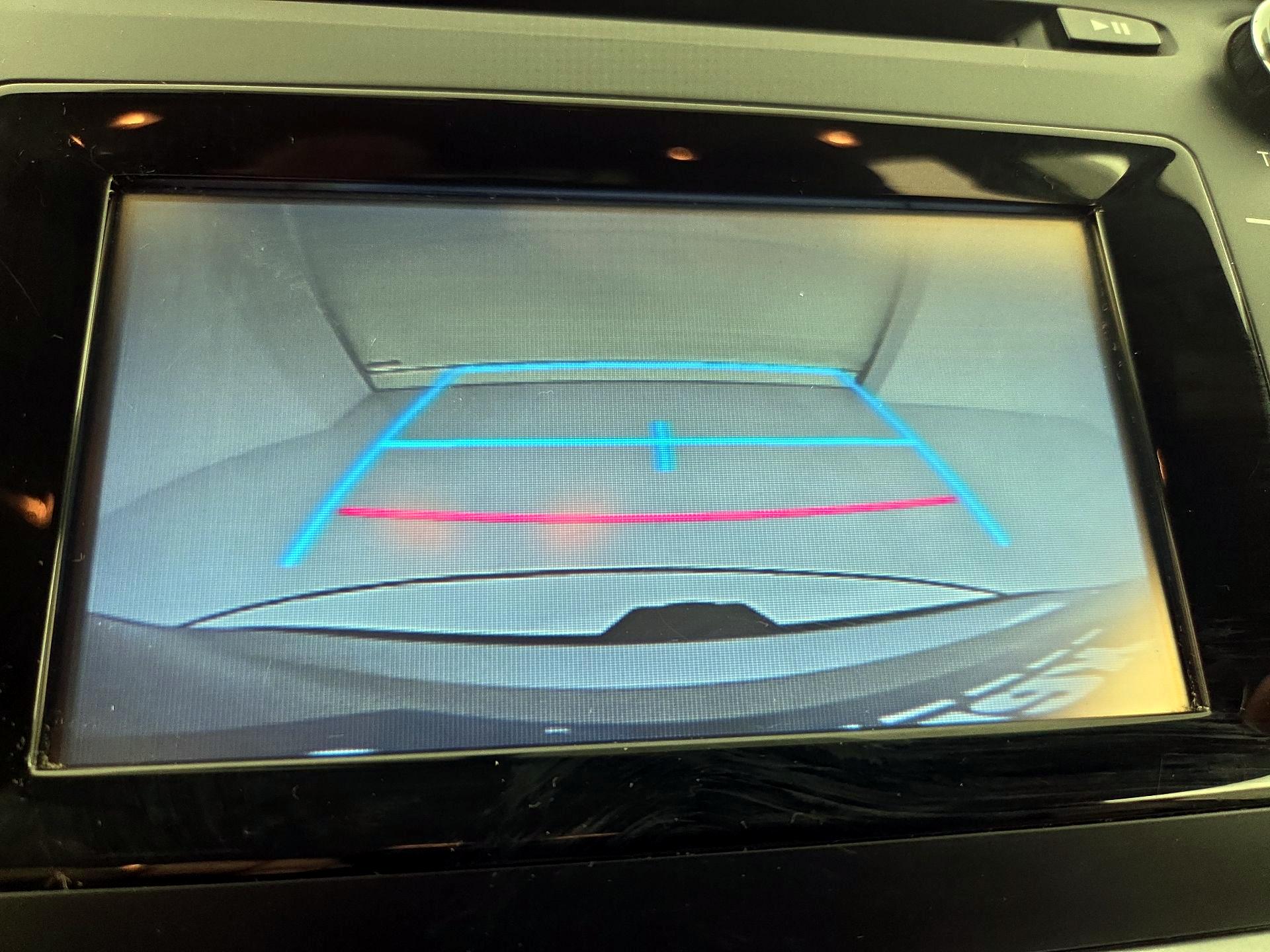 Thumbnail: 2015 Toyota Highlander - 14