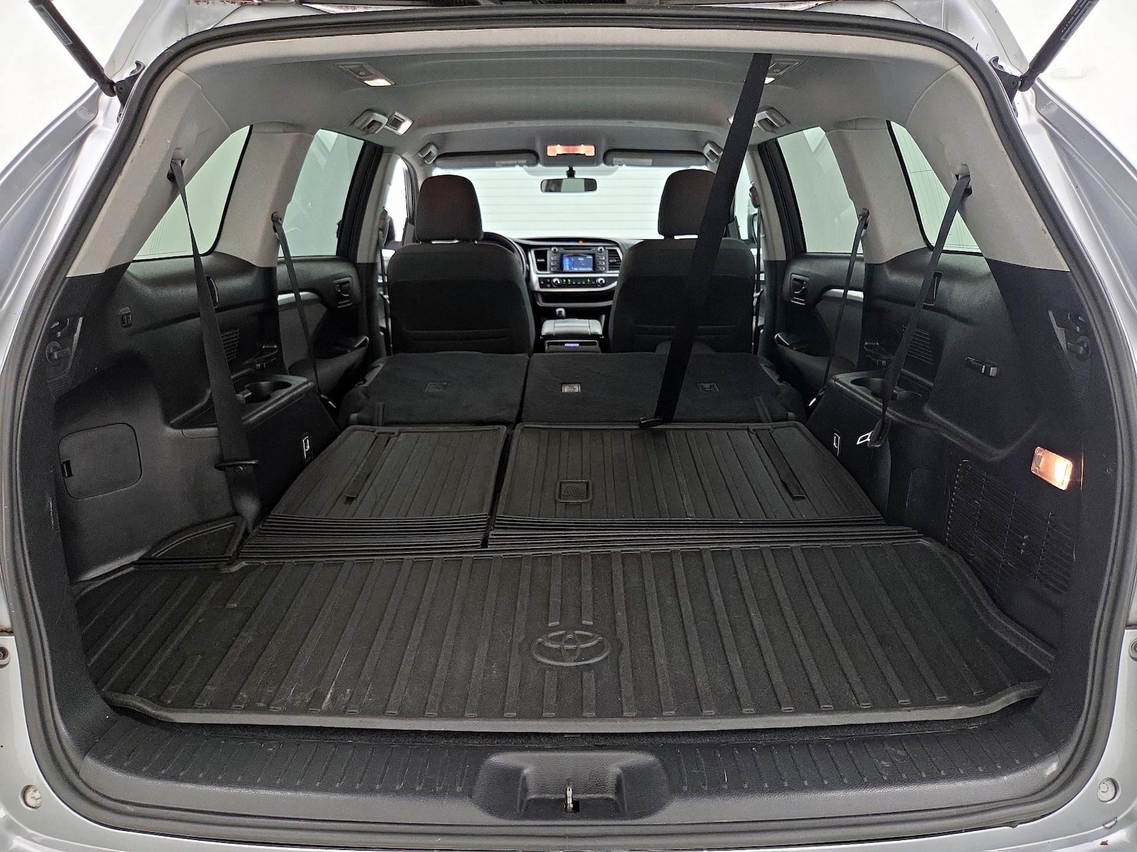 2015 Toyota Highlander LE Plus - Photo 23