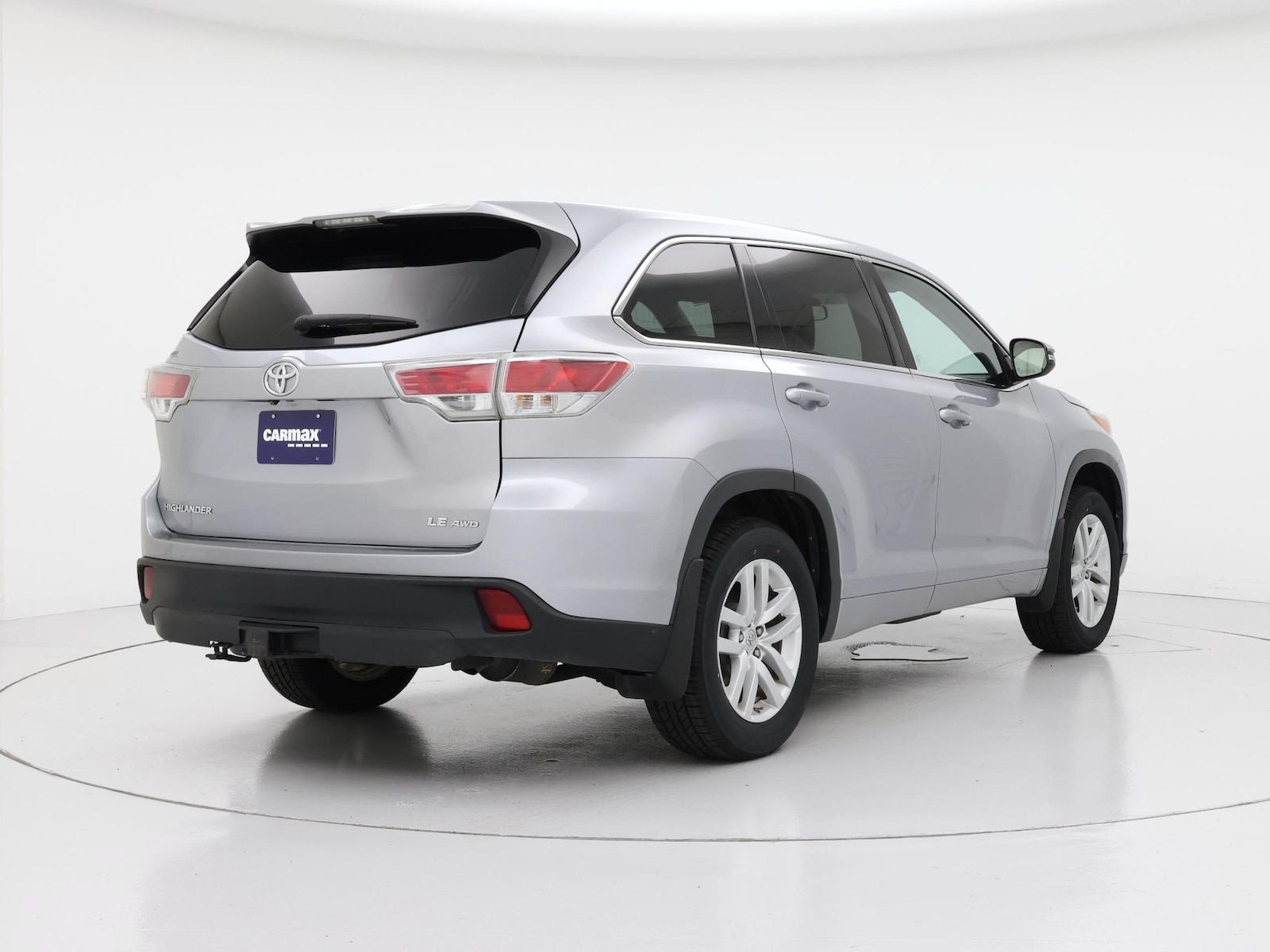 2015 Toyota Highlander LE Plus - Photo 9