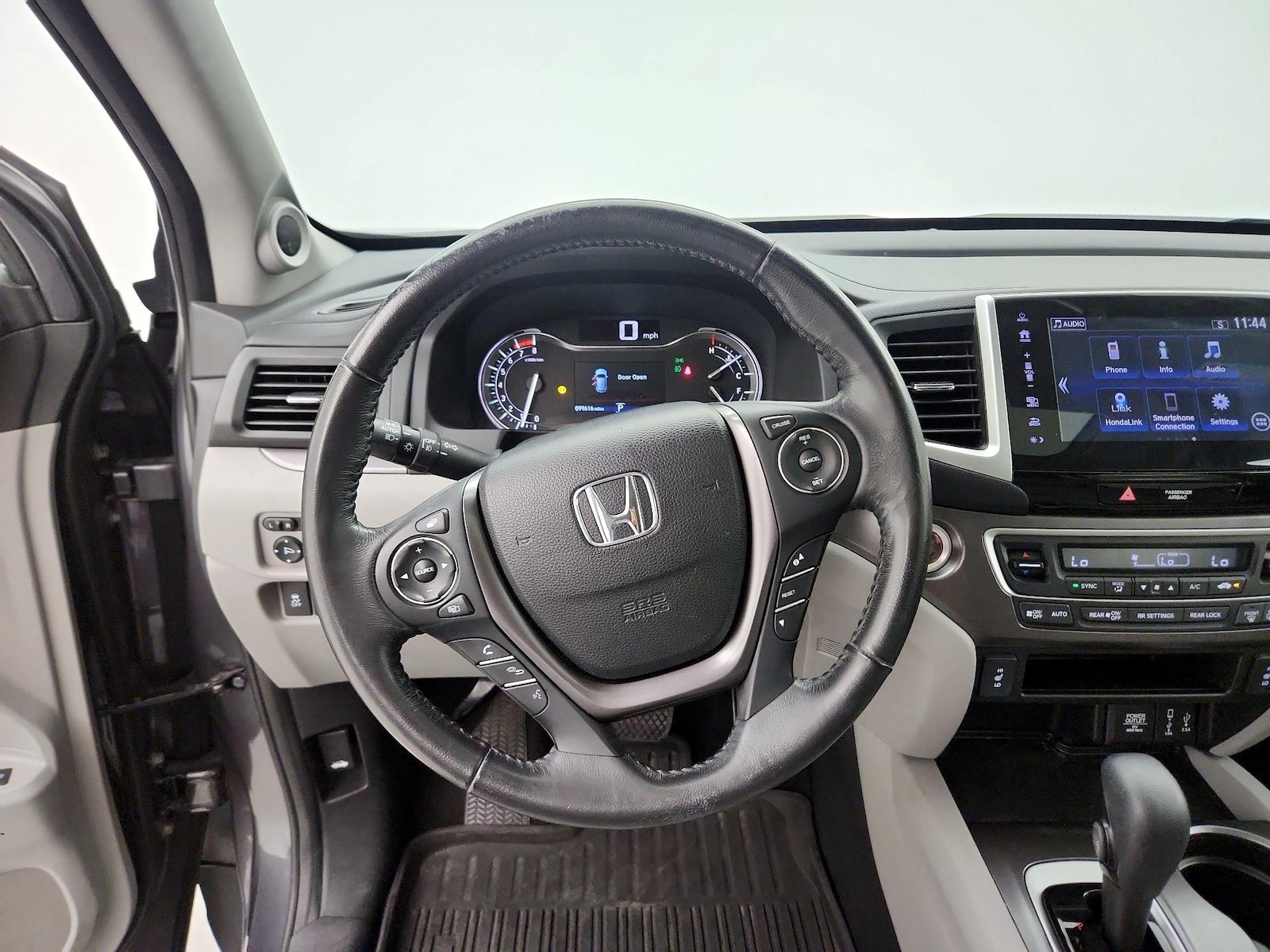 2017 Honda Pilot EX-L - Photo 11