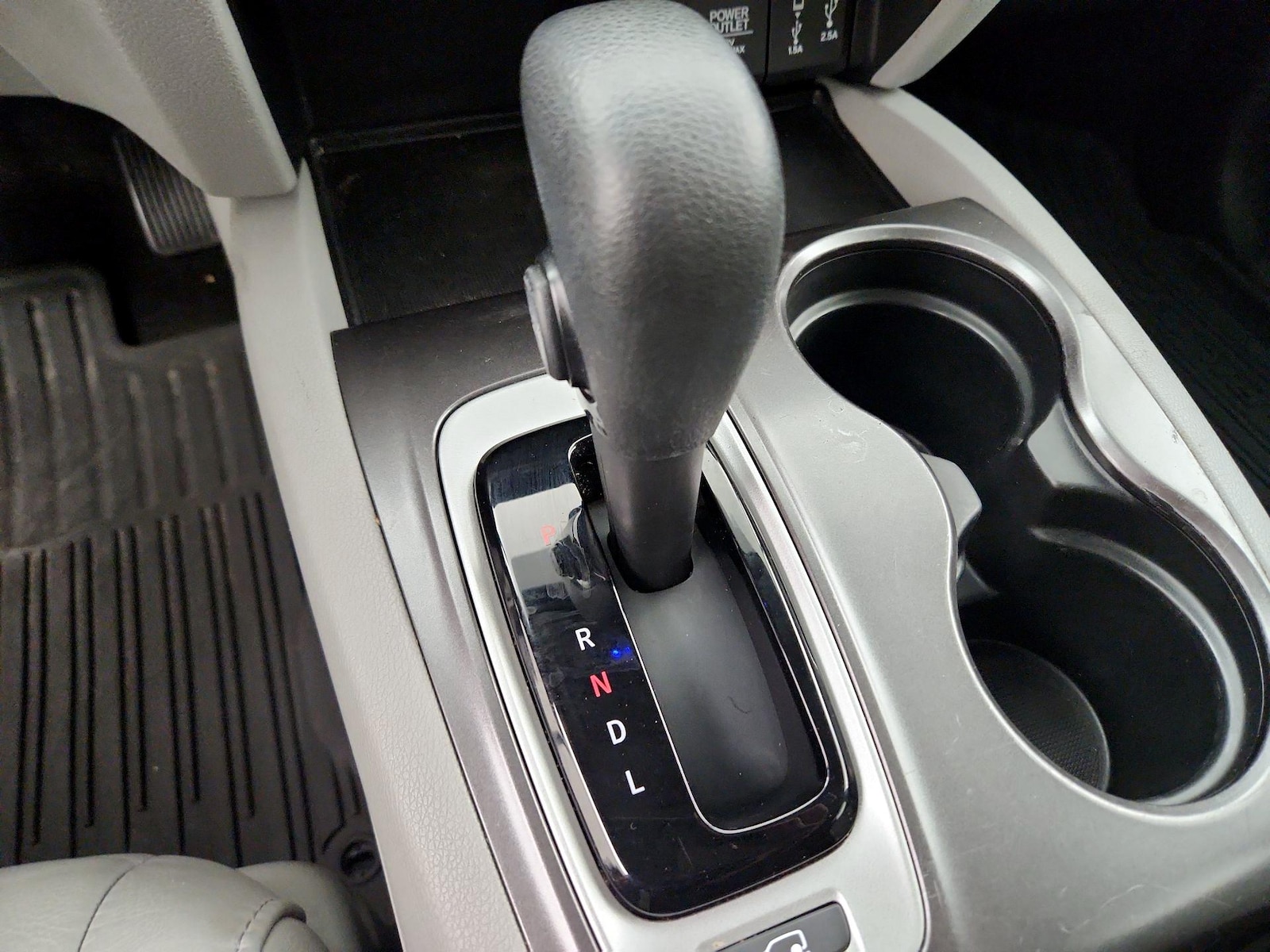 2017 Honda Pilot EX-L - Photo 18