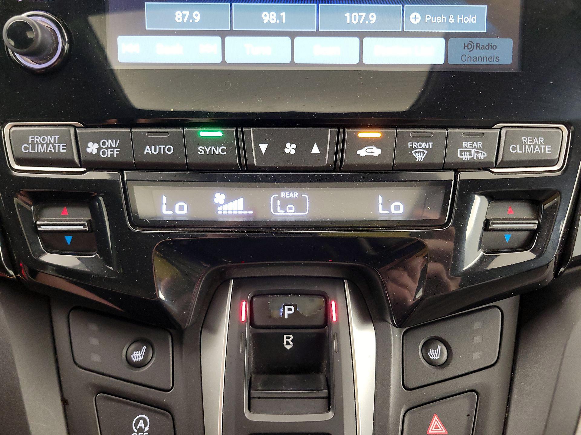 Thumbnail: 2020 Honda Odyssey - 17