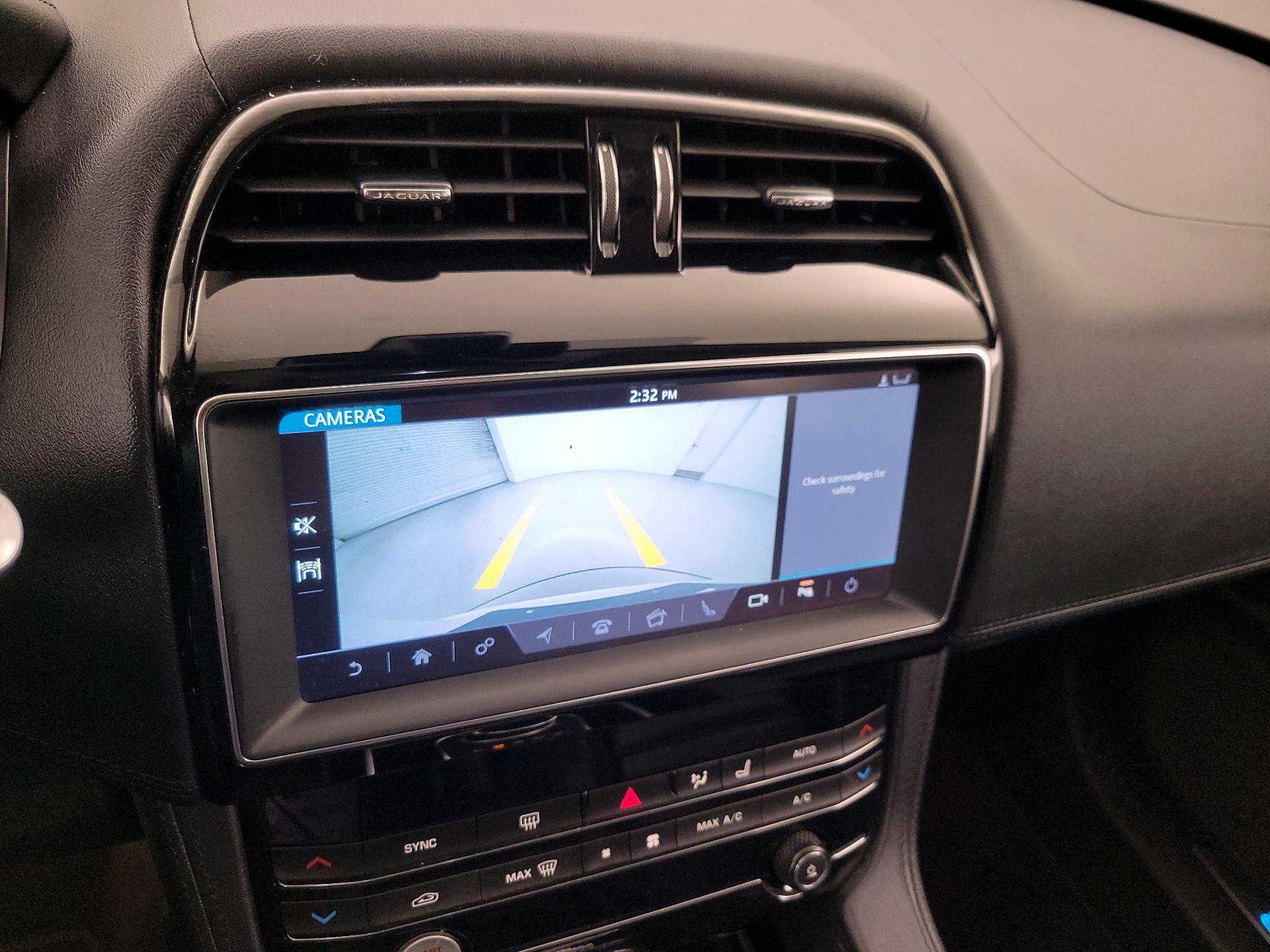 Thumbnail: 2019 Jaguar F-Pace - 14