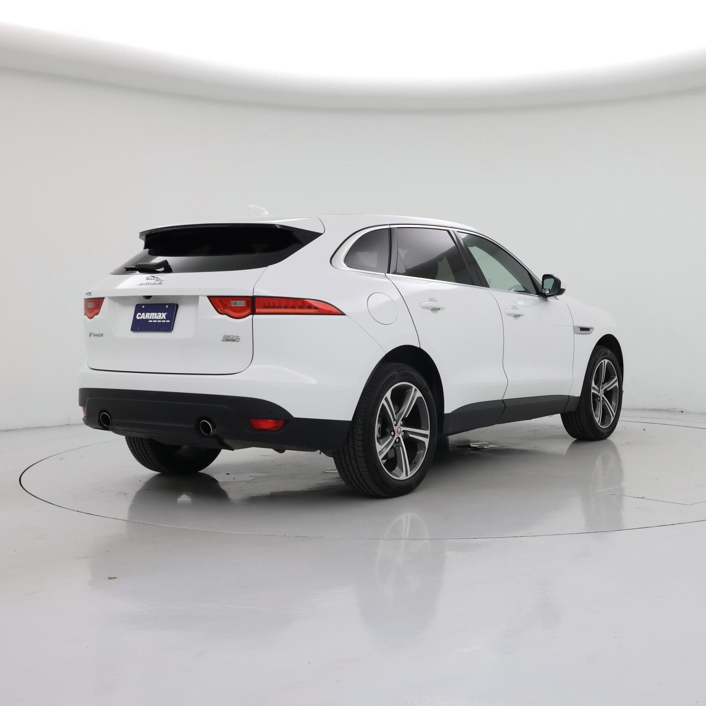 Thumbnail: 2019 Jaguar F-Pace - 8