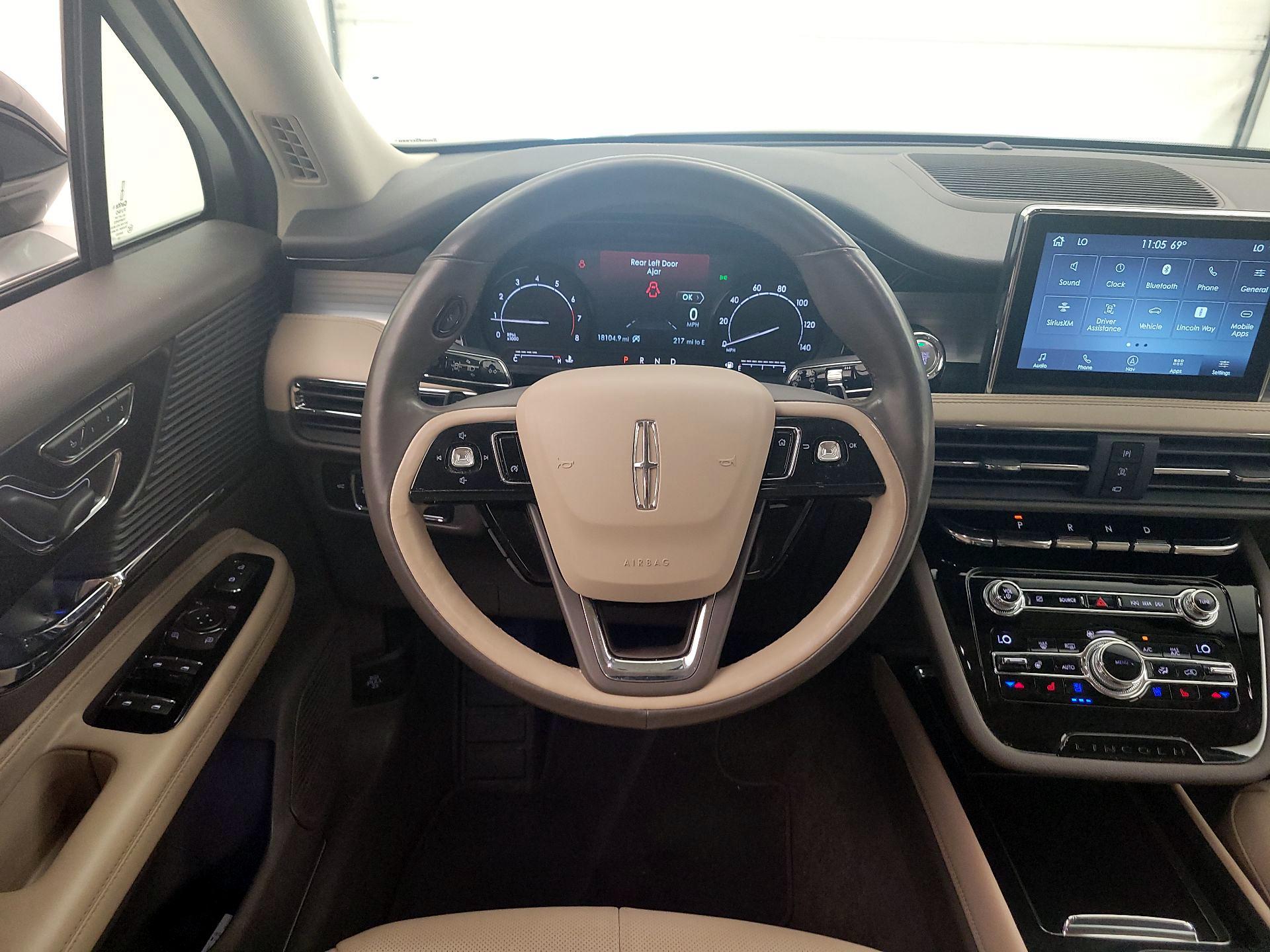 Thumbnail: 2020 Lincoln Corsair - 10