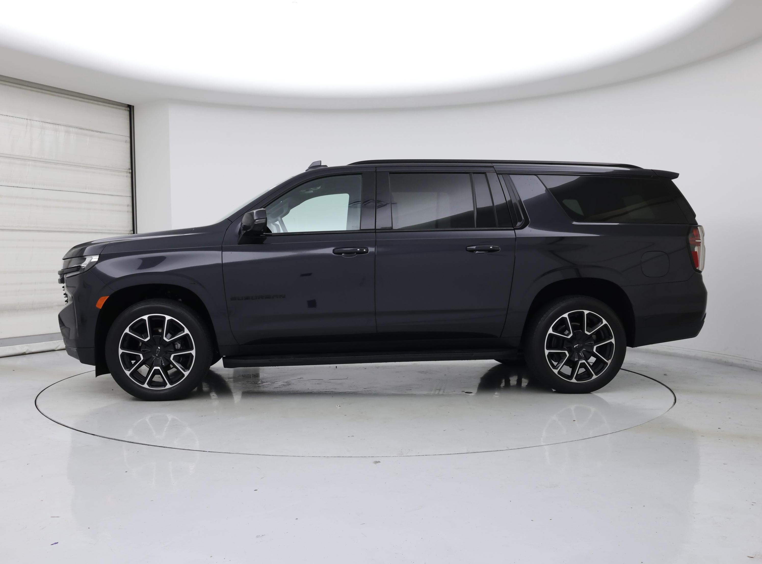 Thumbnail: 2023 Chevrolet Suburban - 3