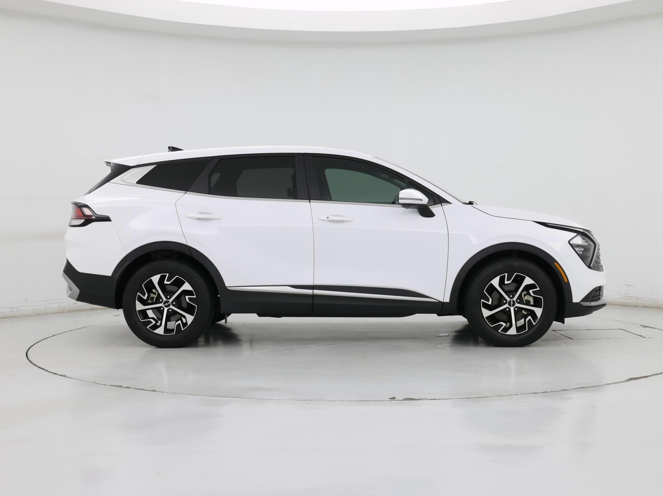 Thumbnail: 2023 Kia Sportage - 7