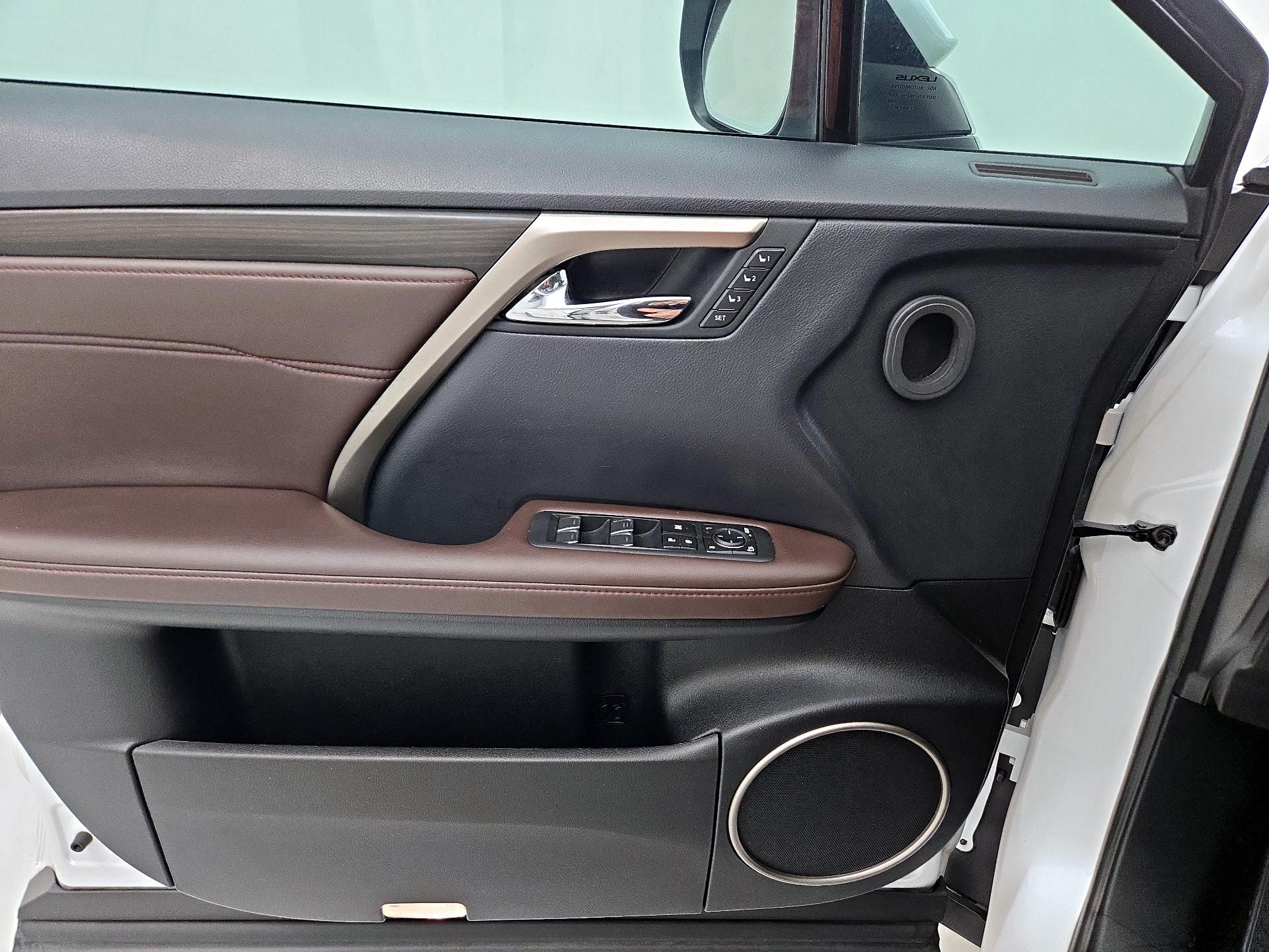 Thumbnail: 2019 Lexus RX - 10
