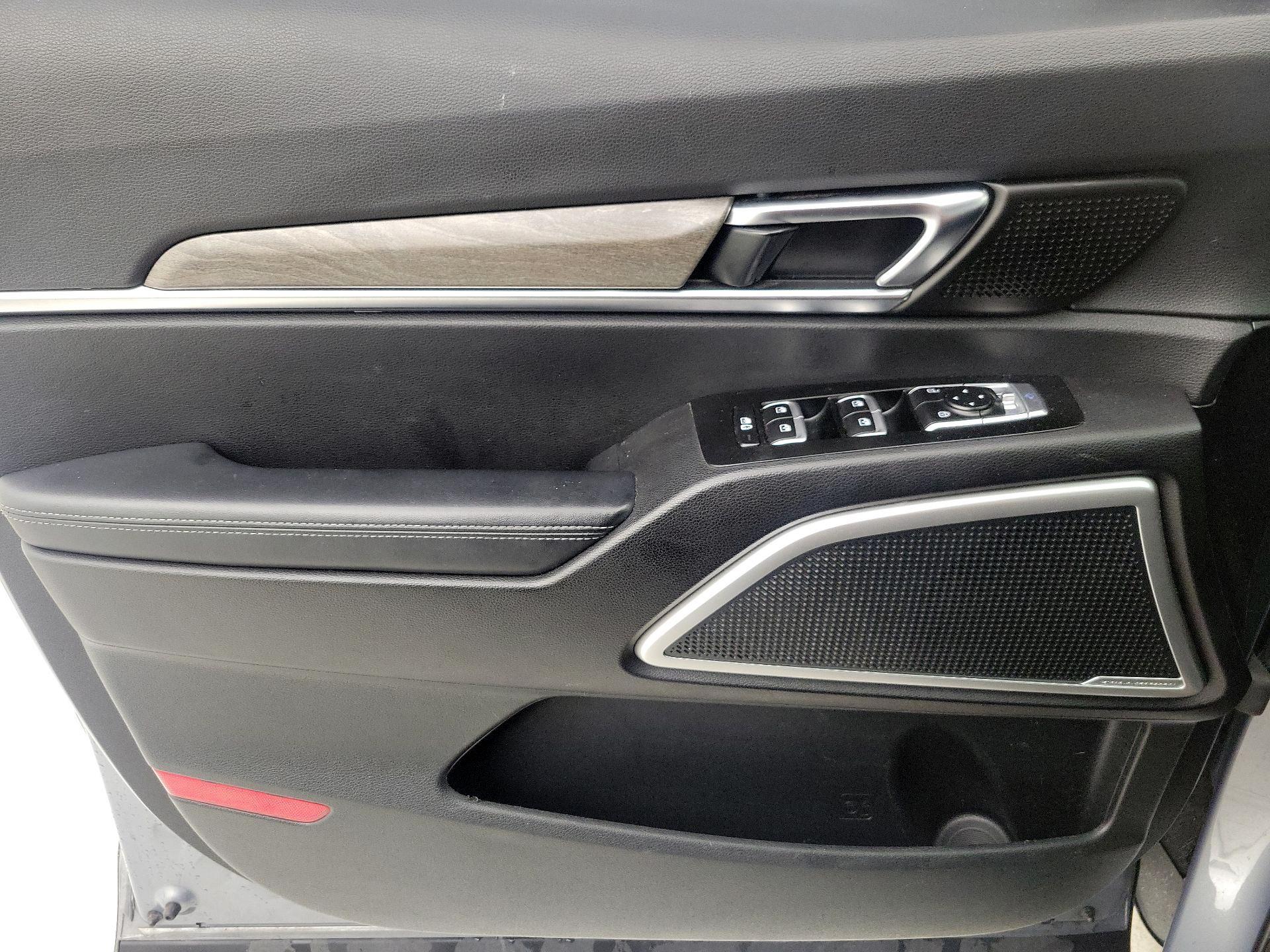 Thumbnail: 2020 Kia Telluride - 12